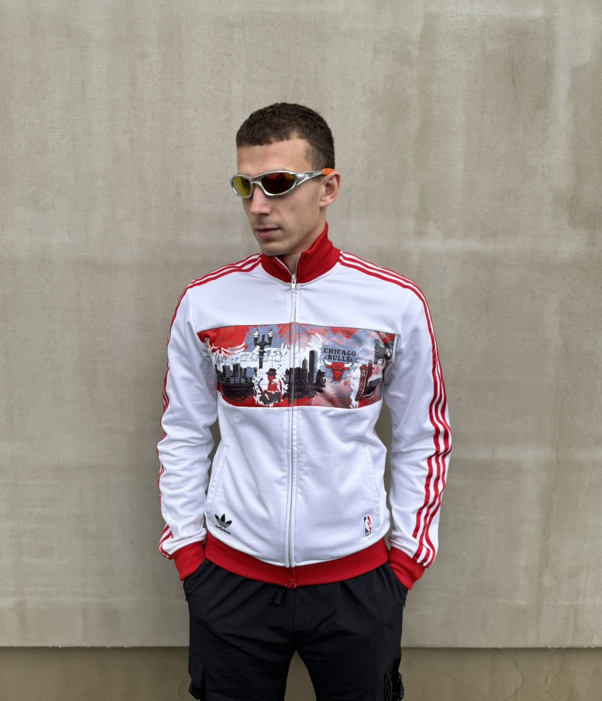 Adidas Adidas Chicago Bulls Mens Track Jacket Full Zip NBA White S Size US S / EU 44-46 / 1 - 1 Thumbnail
