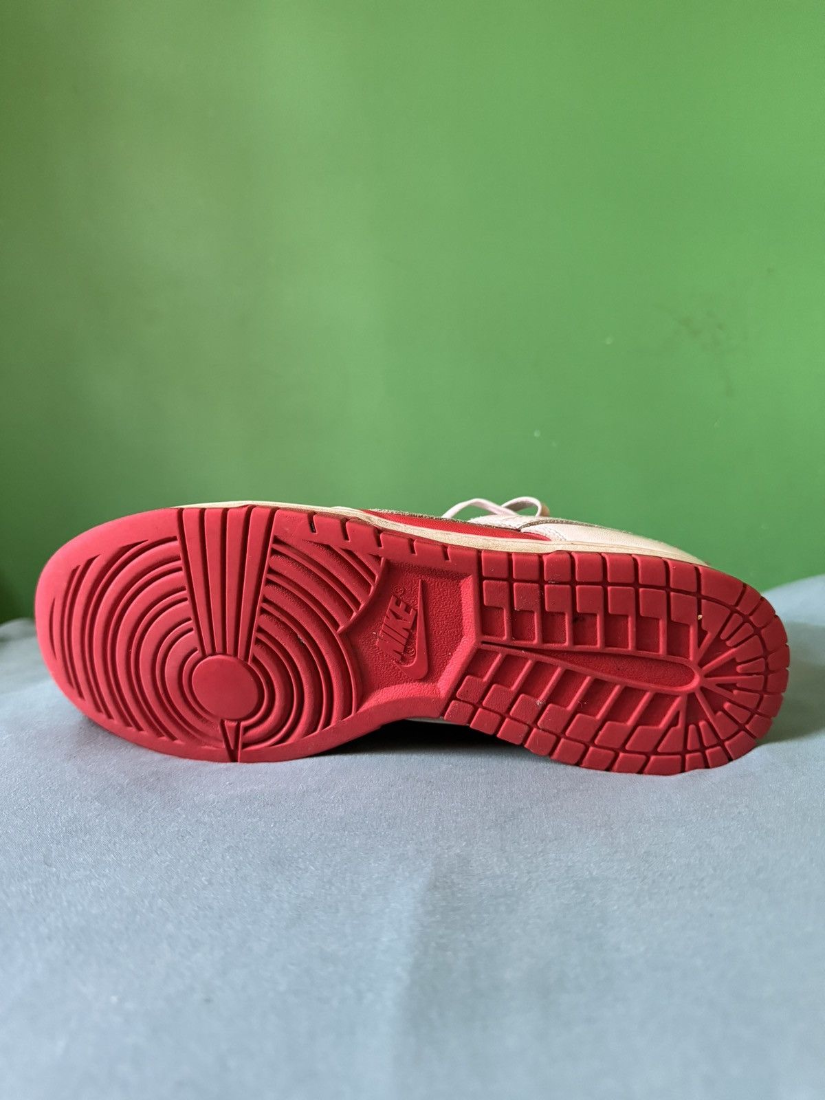 Nike Nike Dunk Low Championship Red 2021 Size US 10.5 / EU 43-44 - 5 Thumbnail