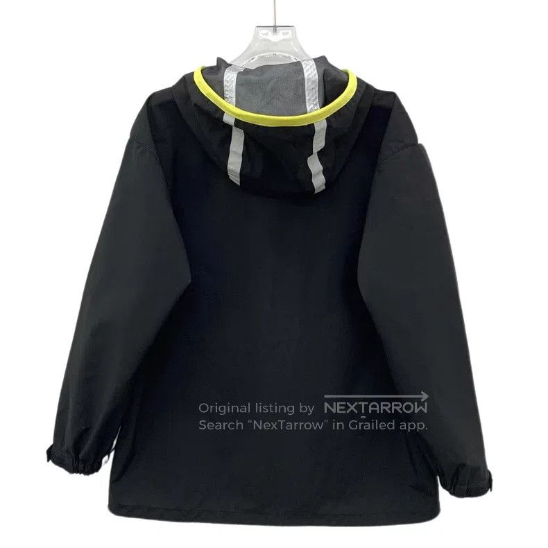 Prada Prada Black multi-pocket hooded zipper long-sleeved jacket Size XS / US 0-2 / IT 36-38 - 2 Thumbnail