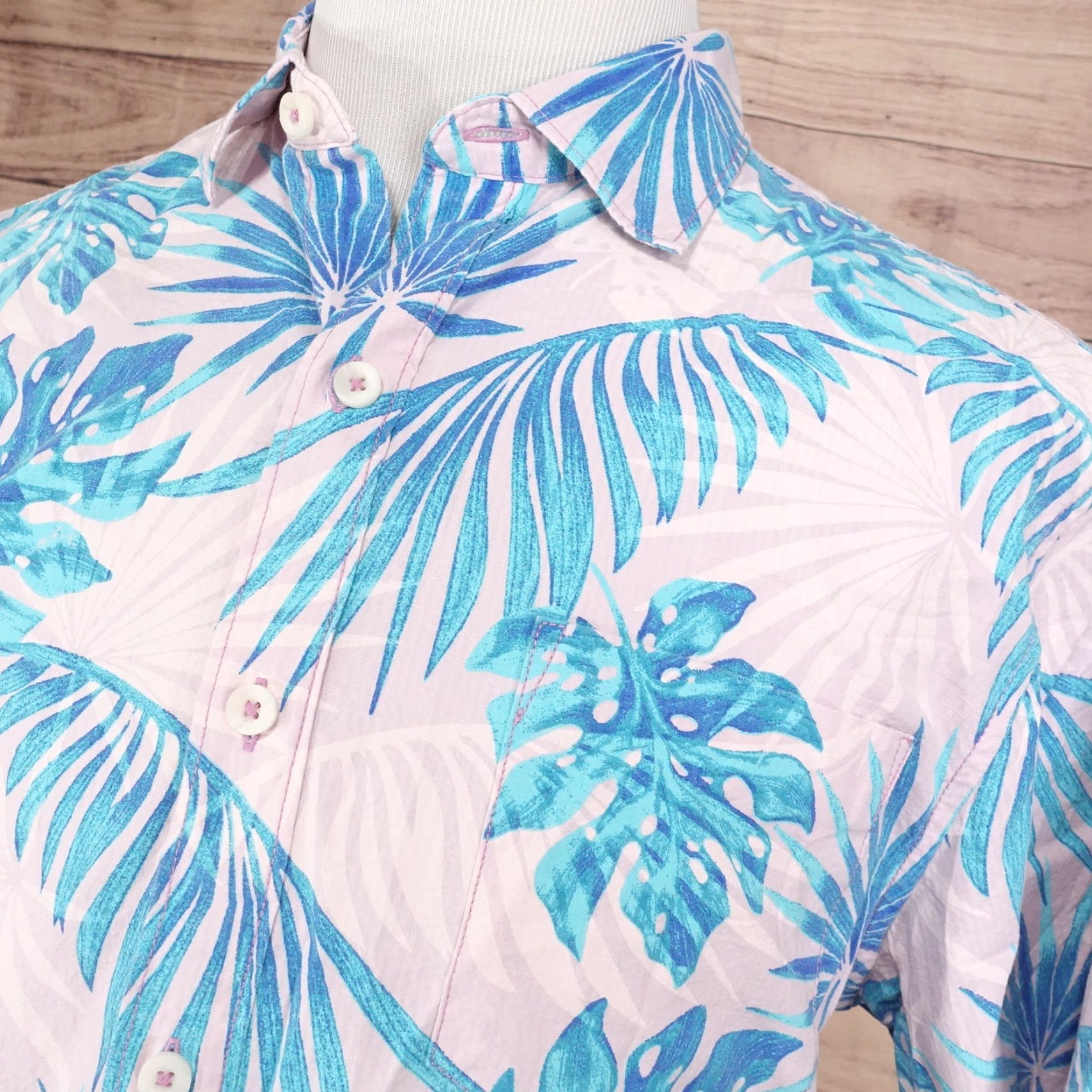 Tommy Bahama TOMMY BAHAMA Floral Button-Up Hawaiian Shirt, Pink Teal, 100% Cotton, Long Sleeve, Adult Large, Mens Size US L / EU 52-54 / 3 - 2 Thumbnail