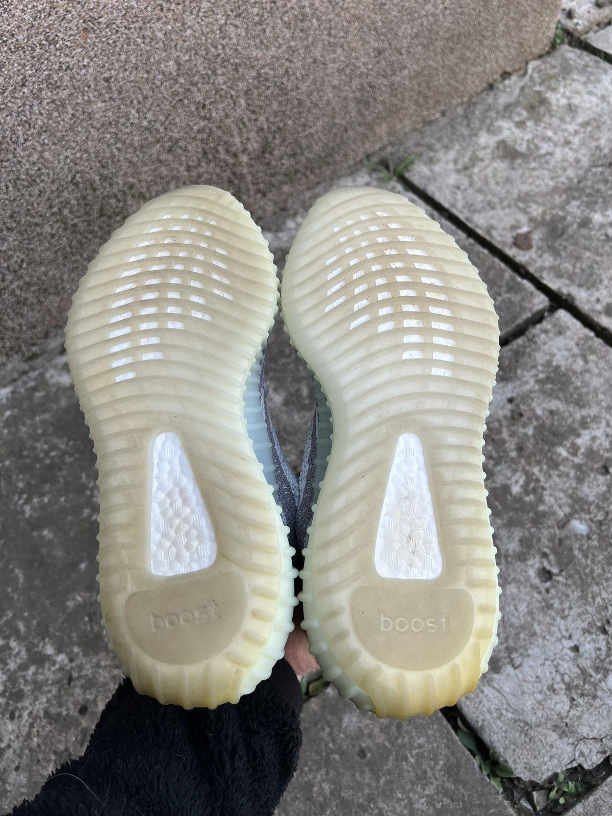 Yeezy Adidas Men's Yeezy Boost 350 V2 Blue Tint Size US 8.5 / EU 41-42 - 5 Thumbnail