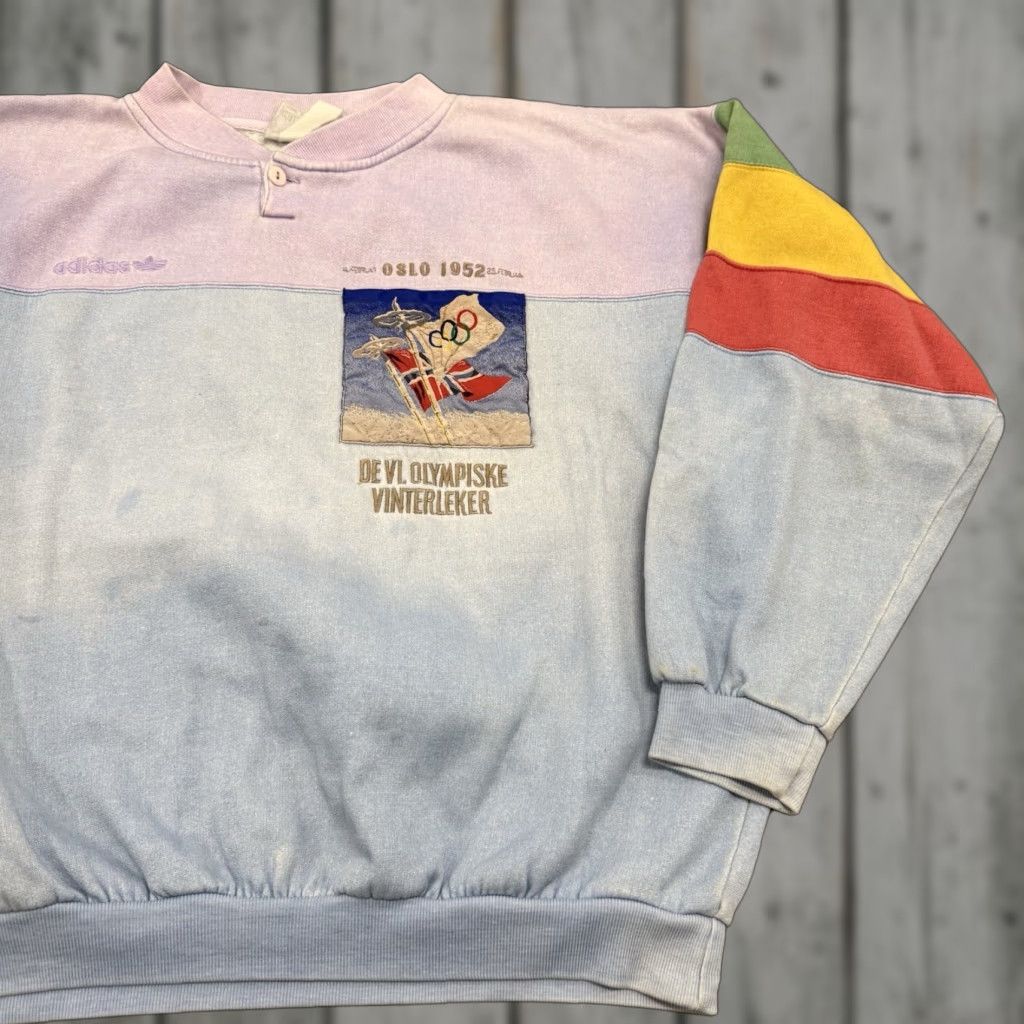 VINTAGE adidas Originals Sweatshirt 80s Olympics 1952 Oslo Melbourne Colorblock Crew Neck M Men Blue Colorblock Logo Pullover Winter Sweatshirt