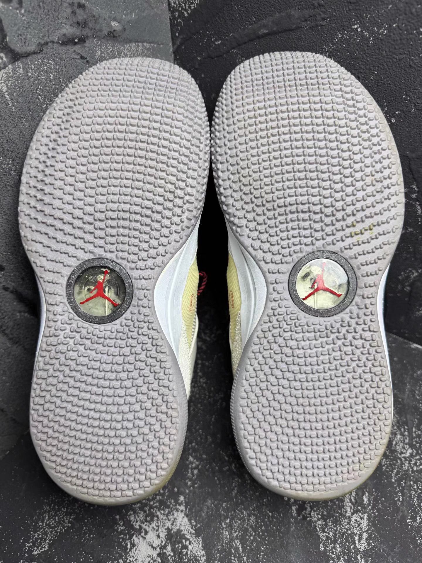 Nike Air Jordan 33 White Cement Low SE Q10 Size US 9.5 / EU 42-43 - 3 Thumbnail