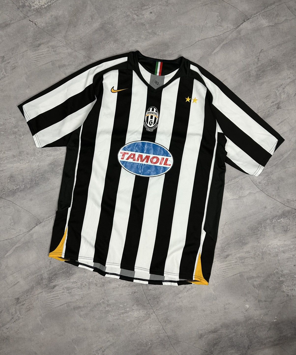 Nike Nike Juventus FC Total 90 2005/06 Vintage Home Jersey Size US XL / EU 56 / 4 - 1 Thumbnail