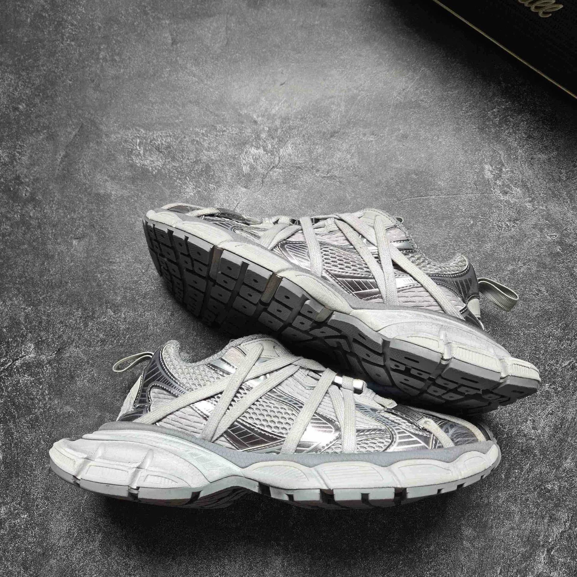 Balenciaga Balenciaga Metallic Multi Lowtop Sneakers XXXL Men Size US 10 / EU 43 - 1 Thumbnail