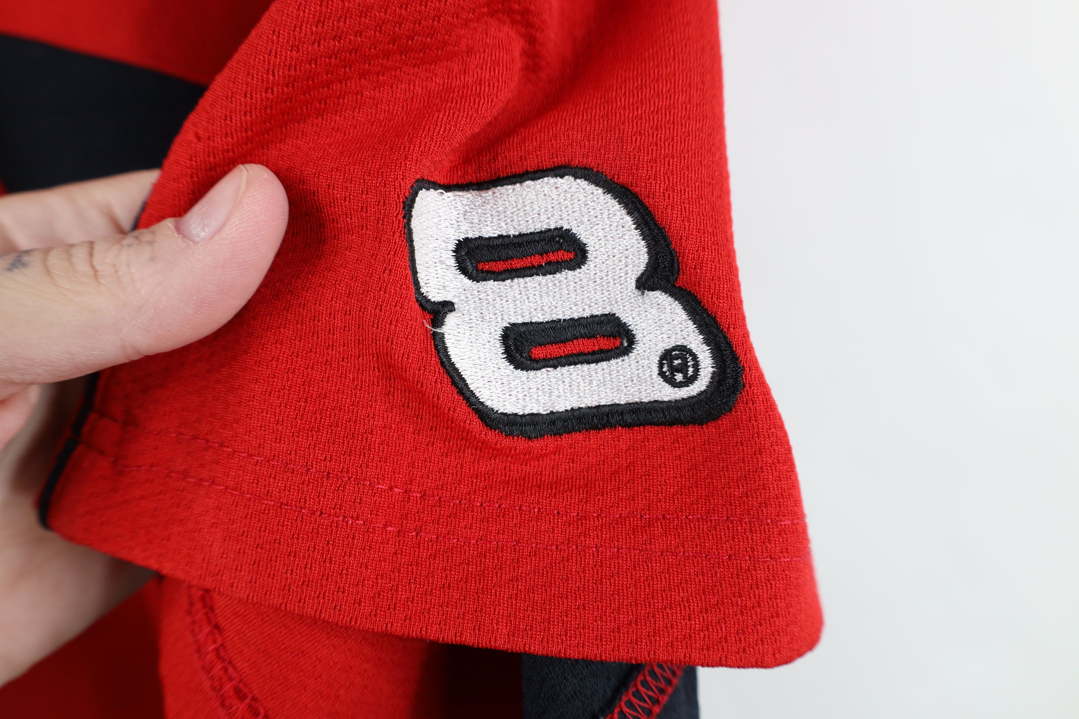 Vintage Vintage NASCAR Jr Budweiser Racing Jersey T-Shirt Red Size US L / EU 52-54 / 3 - 4 Thumbnail