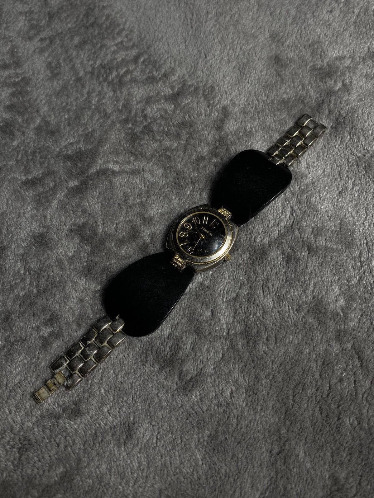 Jewelry × Vintage Futuristic Vintage Japanese Y London Quartz Watch Work 100% Size ONE SIZE - 1 Thumbnail