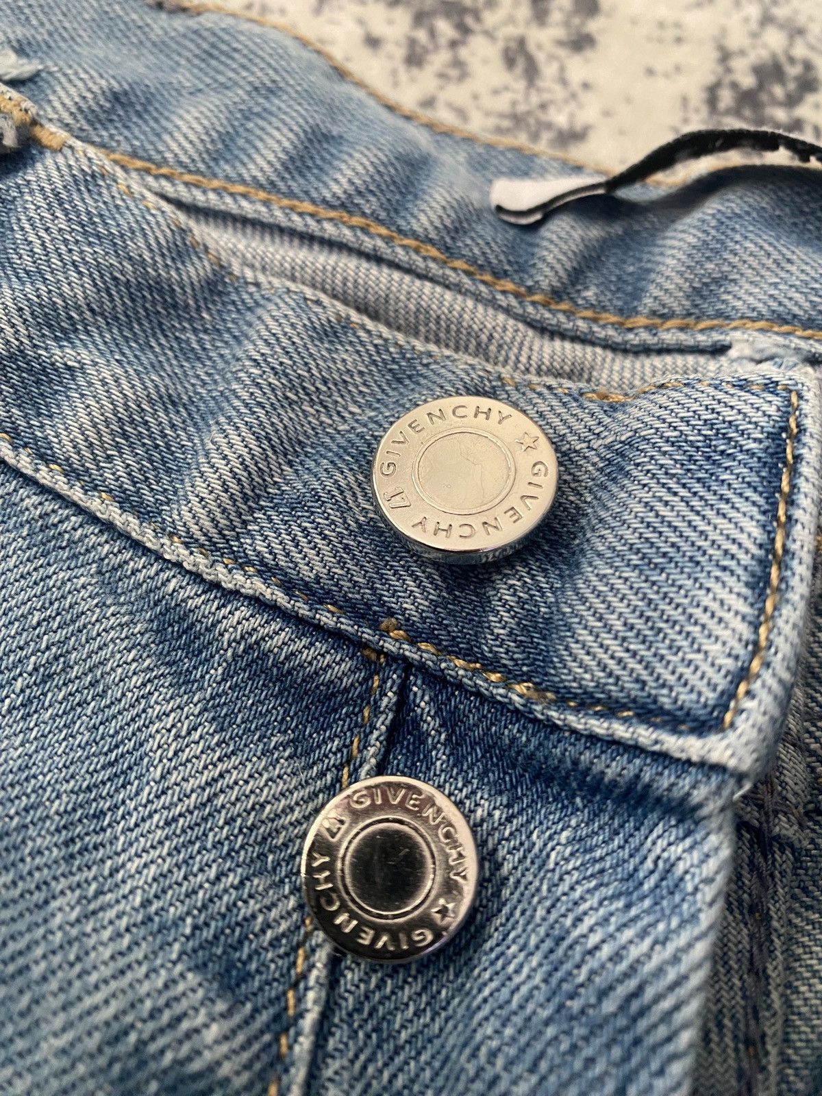 Givenchy Luxury givenchy denim with big logo on pocket Size US 30 / EU 46 - 9 Thumbnail