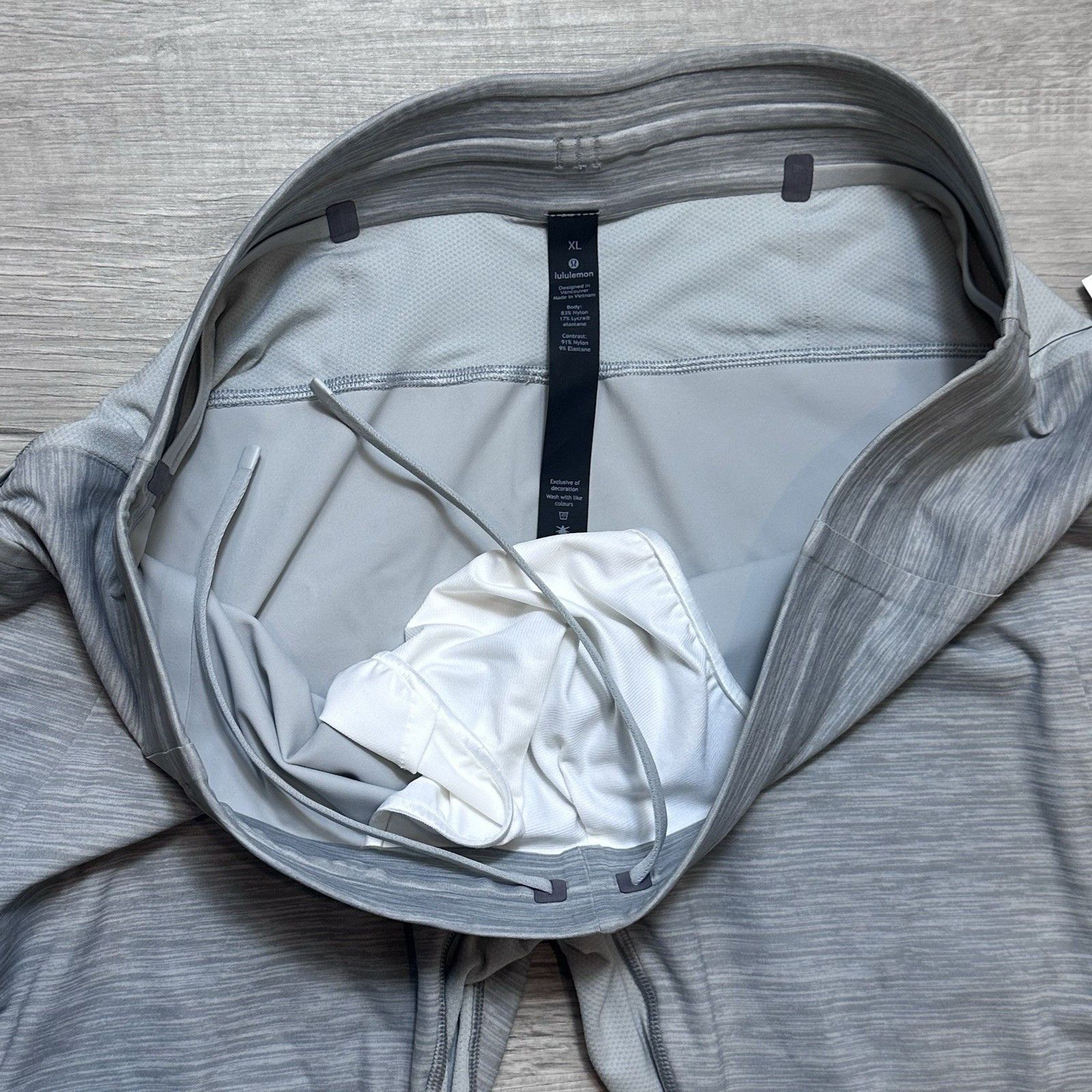 Lululemon Surge Tight 22 Compression Pants XL 3/4 Length