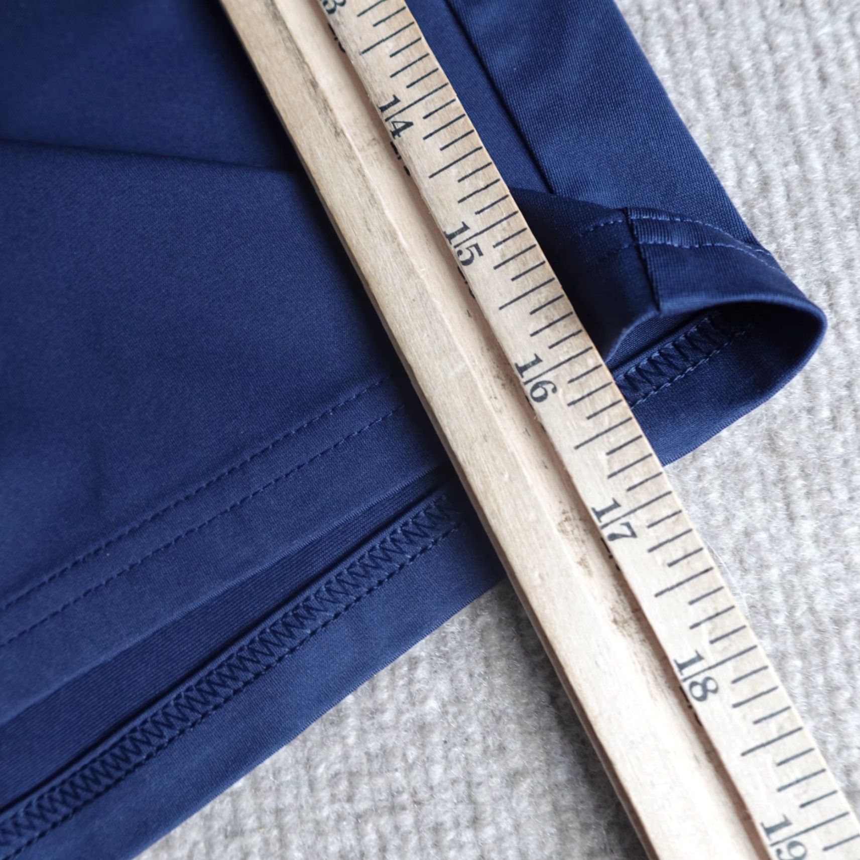 Rhone Rhone Shorts 31 Blue Solid Chino 7" Commuter 100553 Rhone Shorts 31 Blue Solid Chino 7" Commuter 100553 Size US 31 - 3 Thumbnail