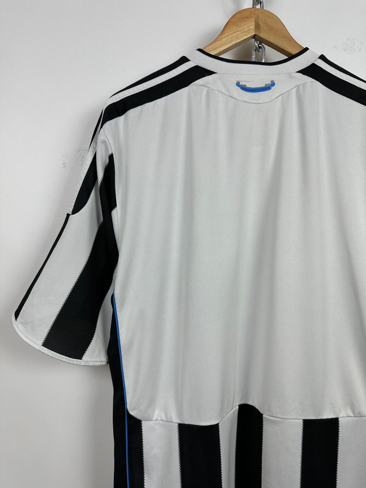 Adidas 2009/10 Adidas Newcastle United Vintage Soccer Jersey Size US XL / EU 56 / 4 - 15 Thumbnail