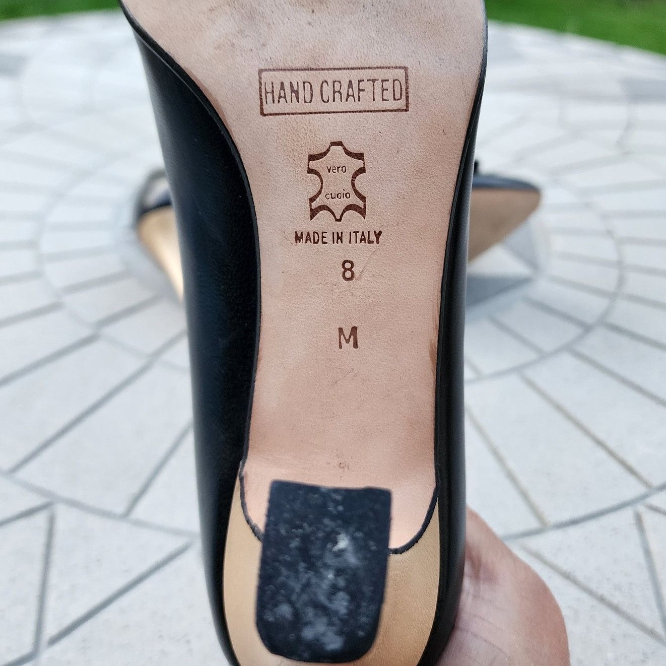Other Chantal Leather Gold-Tone Applique Contrast Block Heel Pumps Size US 8 / IT 38 - 8 Thumbnail