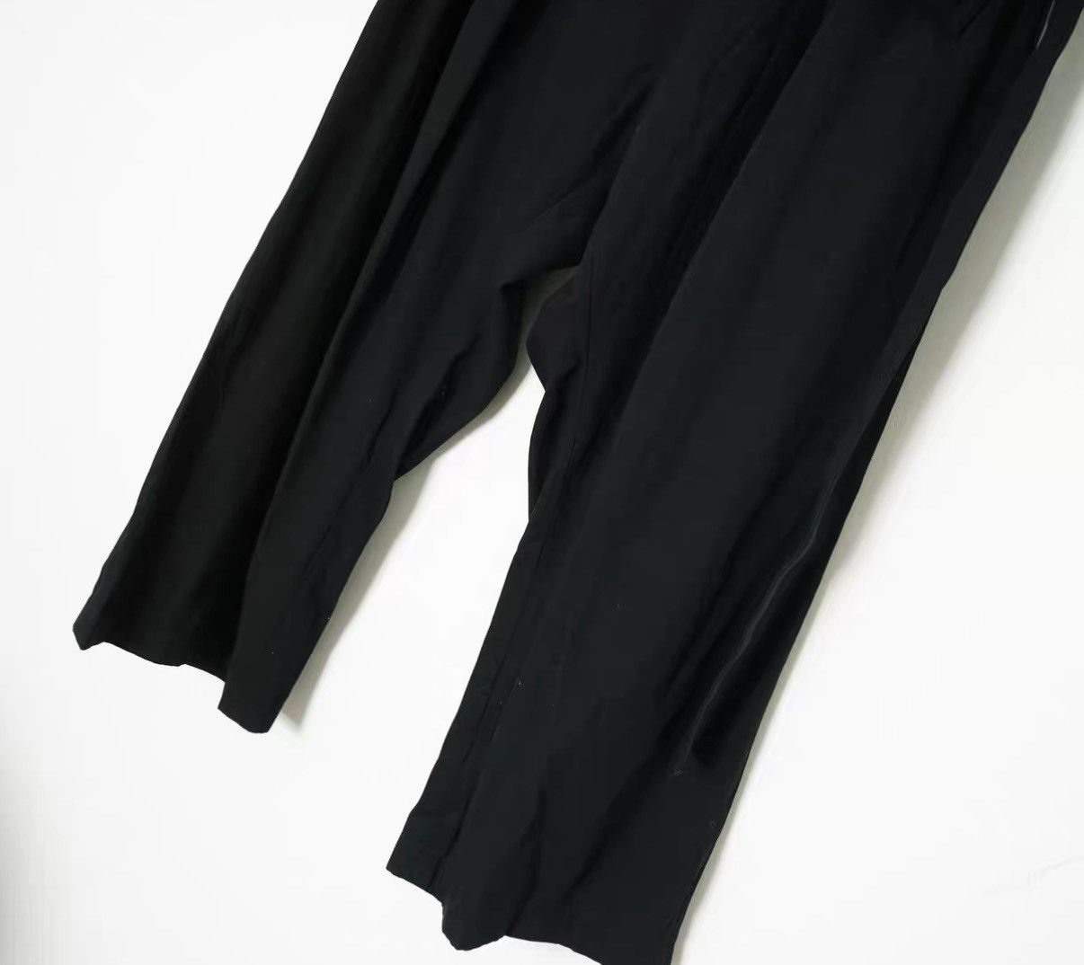 Yohji Yamamoto Yohji Yamamoto Relaxed Straight Wide-Leg Pants Size US 34 / EU 50 - 5 Thumbnail