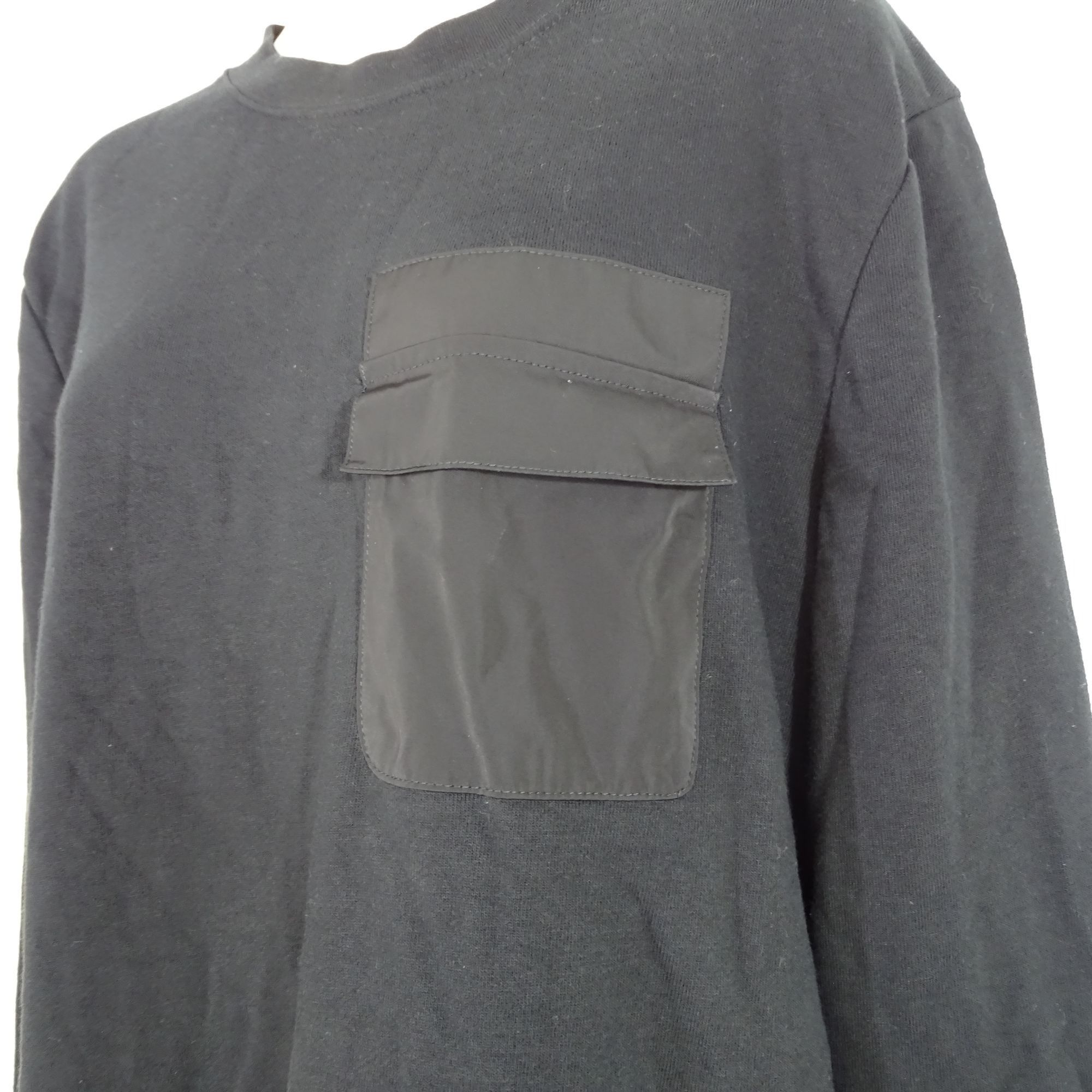 H&M H&M Black Long Sleeve Pullover Crewneck Sweatshirt Size M Size US M / EU 48-50 / 2 - 2 Thumbnail