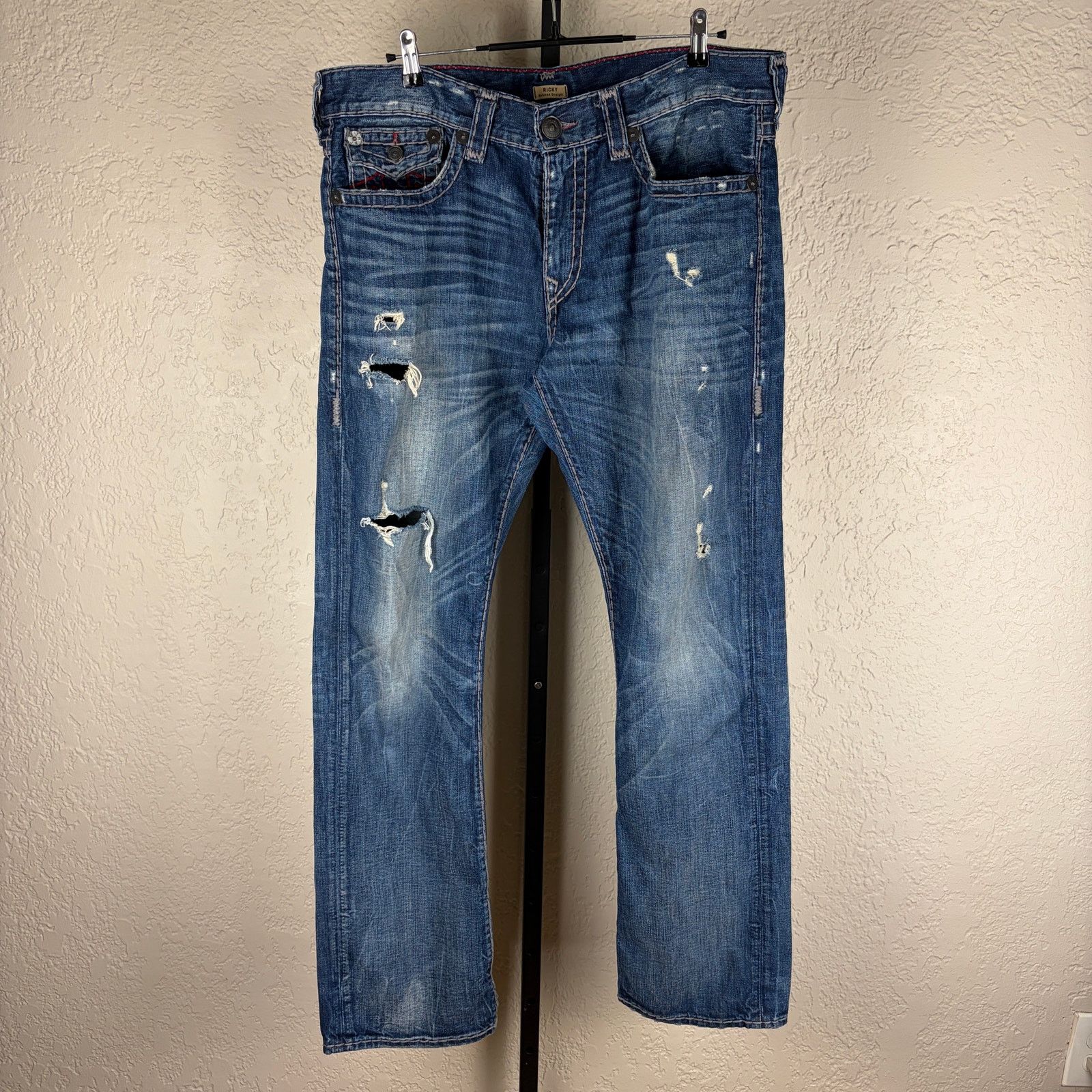 True Religion True Religion Ricky Relaxed Straight Sz 38 Distressed Jeans Size US 38 / EU 54 - 4 Thumbnail