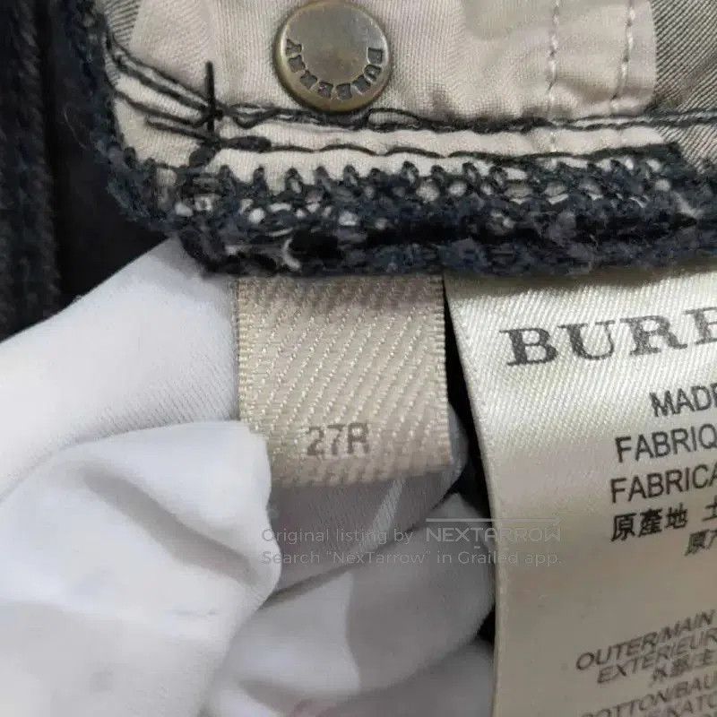 Burberry Burberry Women's Black Denim Pants in Size M. Size 26" / US 2 / IT 38 - 4 Thumbnail