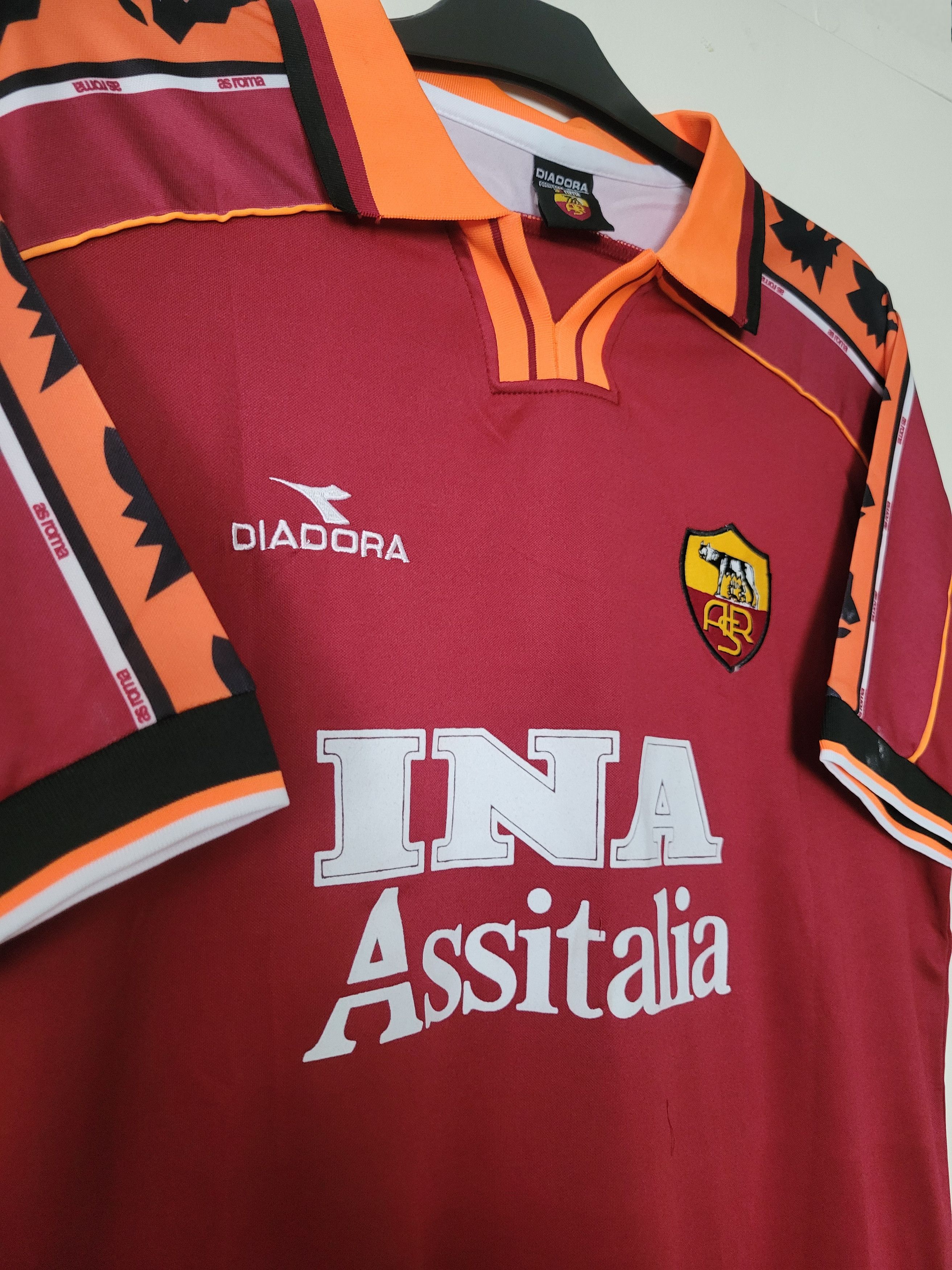 Other AS Roma 1998-1999 Totti 10 Vintage Retro Football Jersey Size US L / EU 52-54 / 3 - 3 Thumbnail