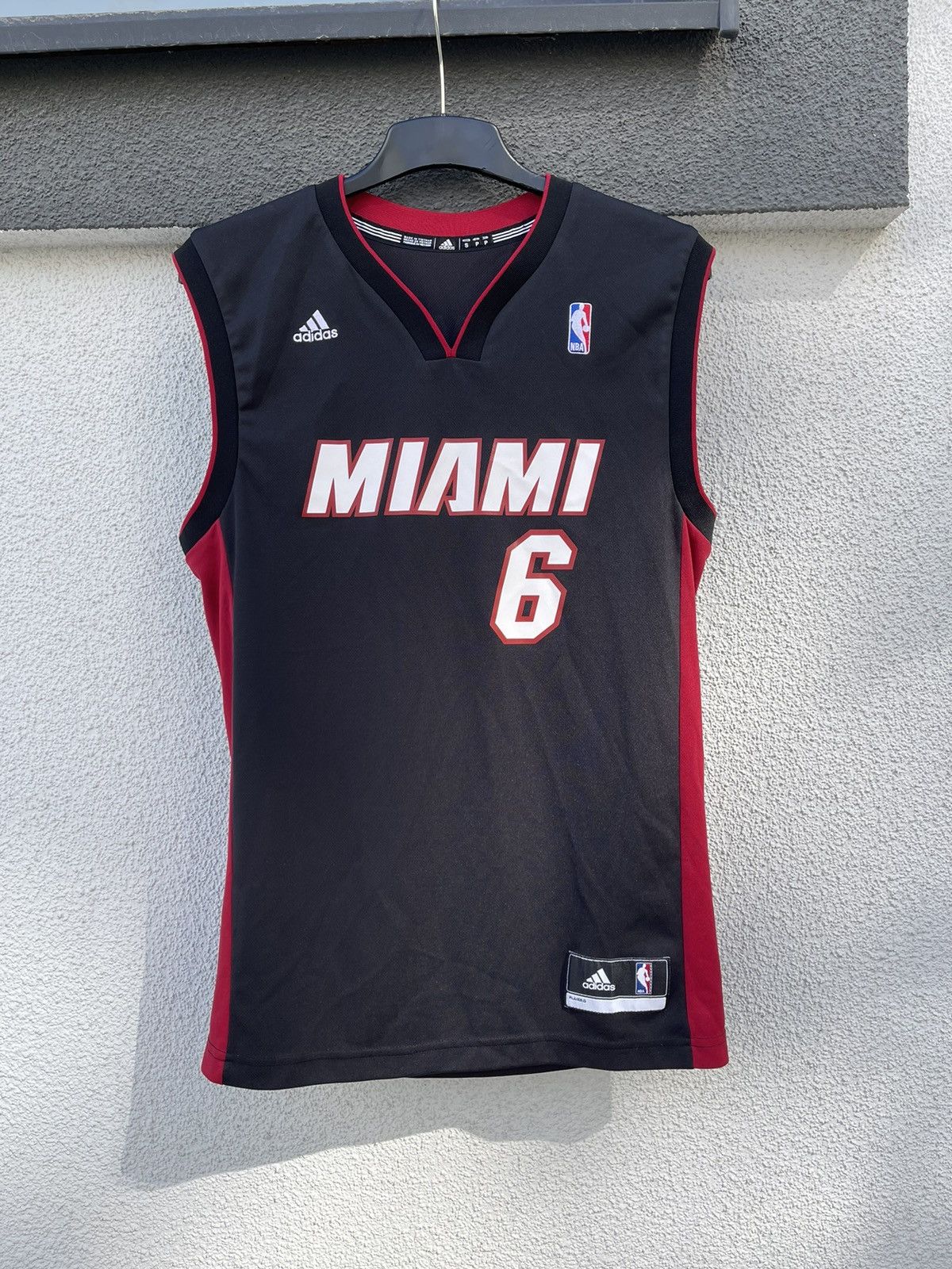 Adidas Adidas Miami #6 James LeBron basketball jersey black Size US S / EU 44-46 / 1 - 1 Thumbnail