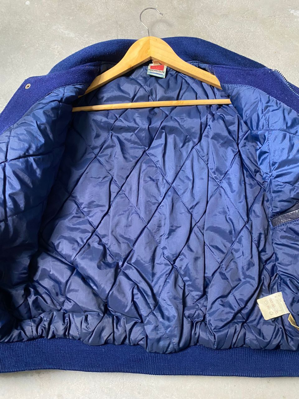 Honda 1986's VINTAGE Rothmans Honda Racing Team leather jacket Size US M / EU 48-50 / 2 - 8 Thumbnail