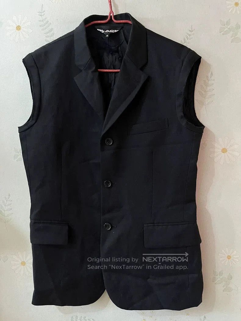 Comme des Garcons CDG BLACK Men's Wool Sleeveless Vest. Size US S / EU 44-46 / 1 - 1 Thumbnail
