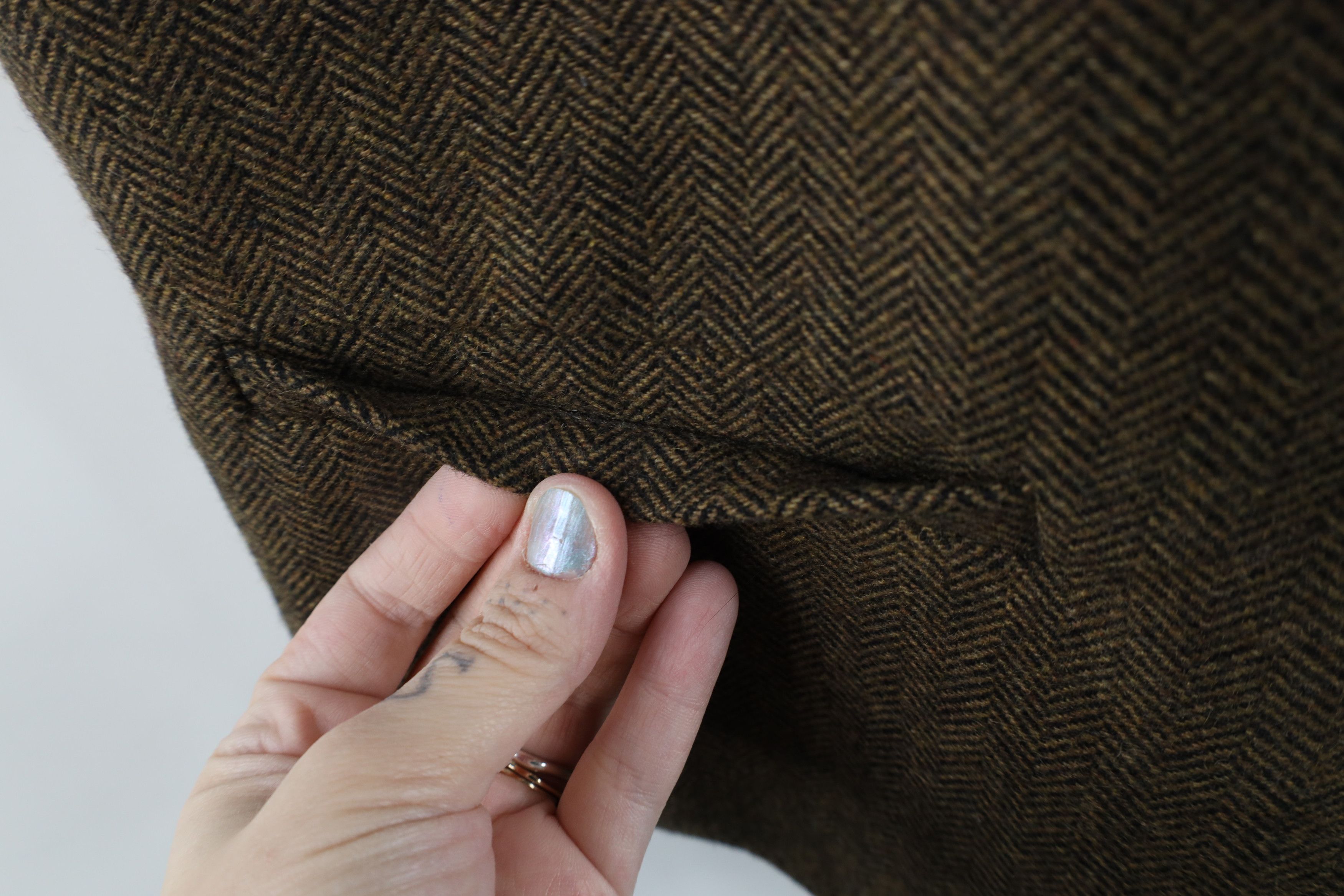 Vintage Vintage 90s Streetwear Herringbone Buckle Back Vest Jacket Size US M / EU 48-50 / 2 - 4 Thumbnail