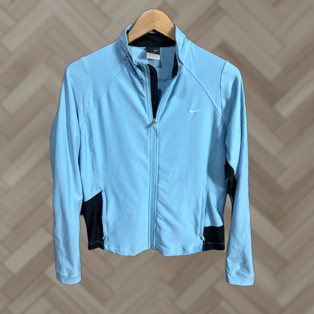 Nike VINTAGE Nike Dri-FIT Track Jacket Womens Large Blue 12-14 Full Zip Lightweight Breathable Pockets All Seasons Activewear running & jogging Size L / US 10 / IT 46 - 1 Thumbnail