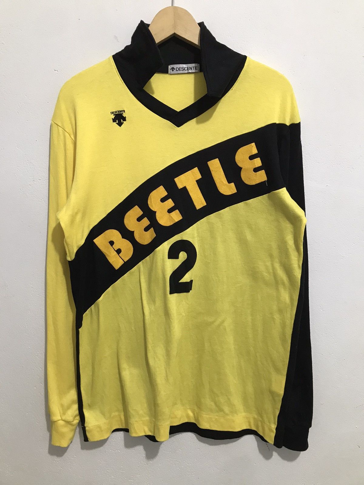image of Descente x Vintage 90's Casual Volkswagen Club Beetle Long Sleeve in Black Yellow, Men's (Size Larg