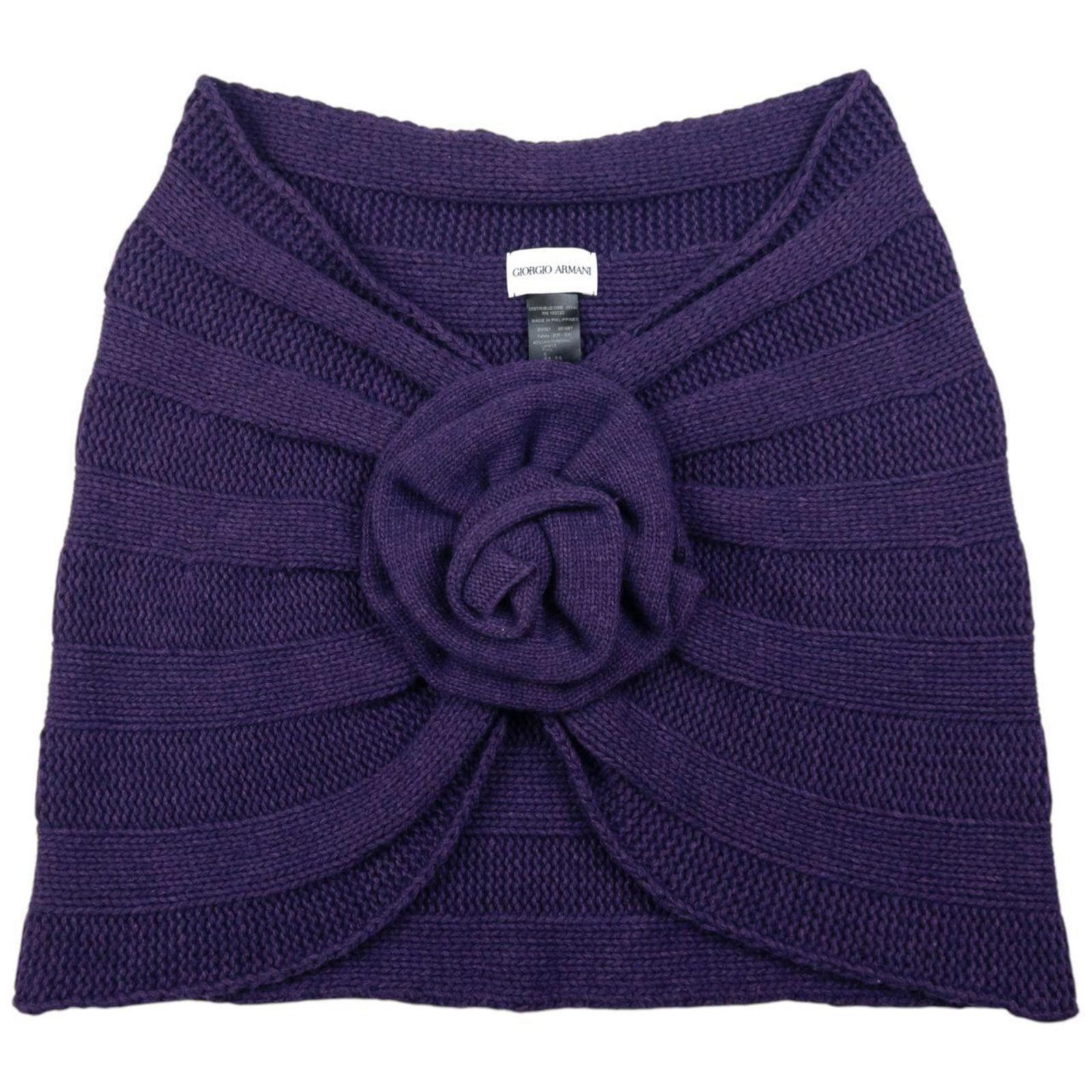 Giorgio Armani Vintage Giorgio Armani Knitted Wool Shawl Size ONE SIZE - 1 Thumbnail