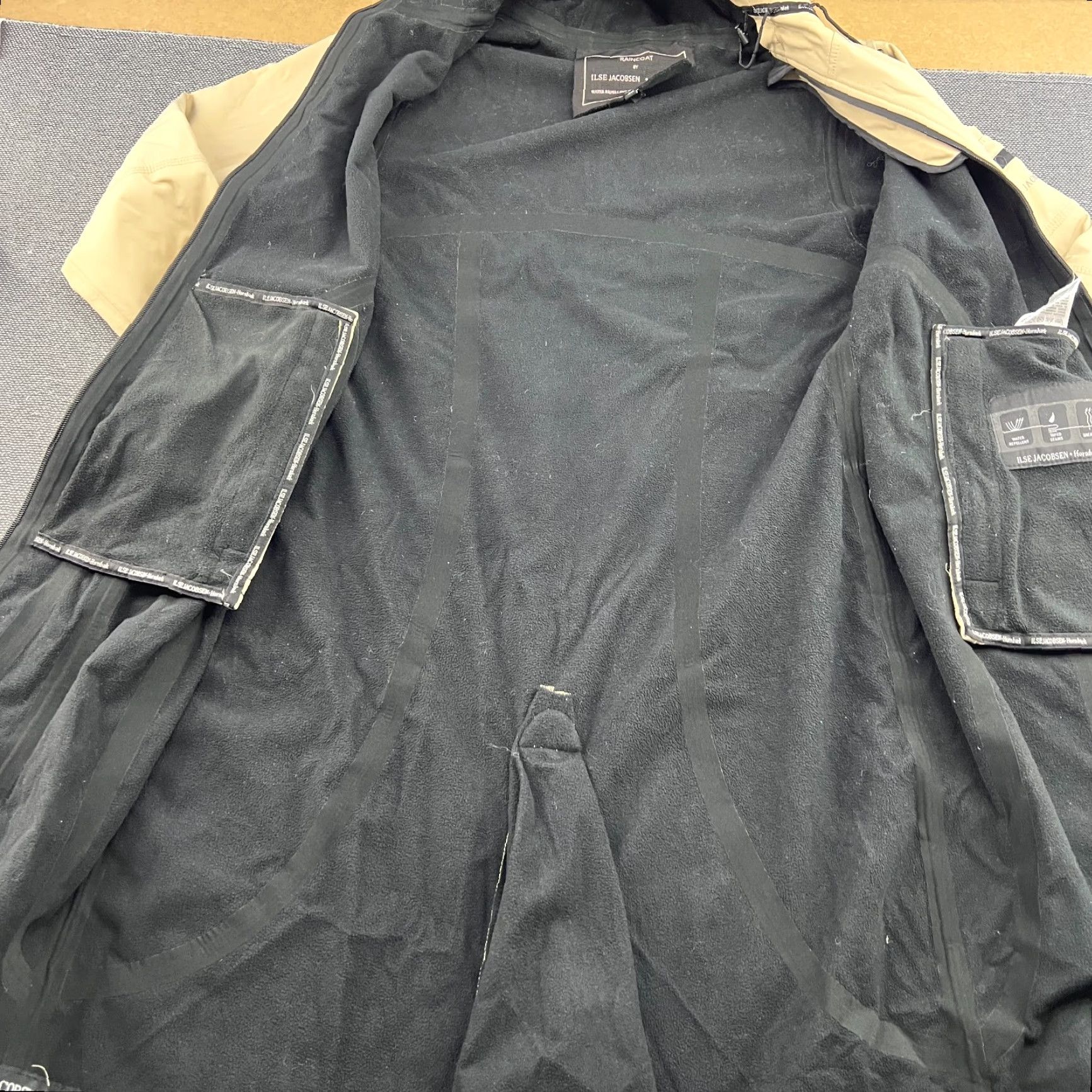 Ilse Jacobsen Ilse Jacobsen Hornbaek Womens Raincoat Jacket Parka Beige Waterproof Size 40 Size S / US 4 / IT 40 - 5 Thumbnail