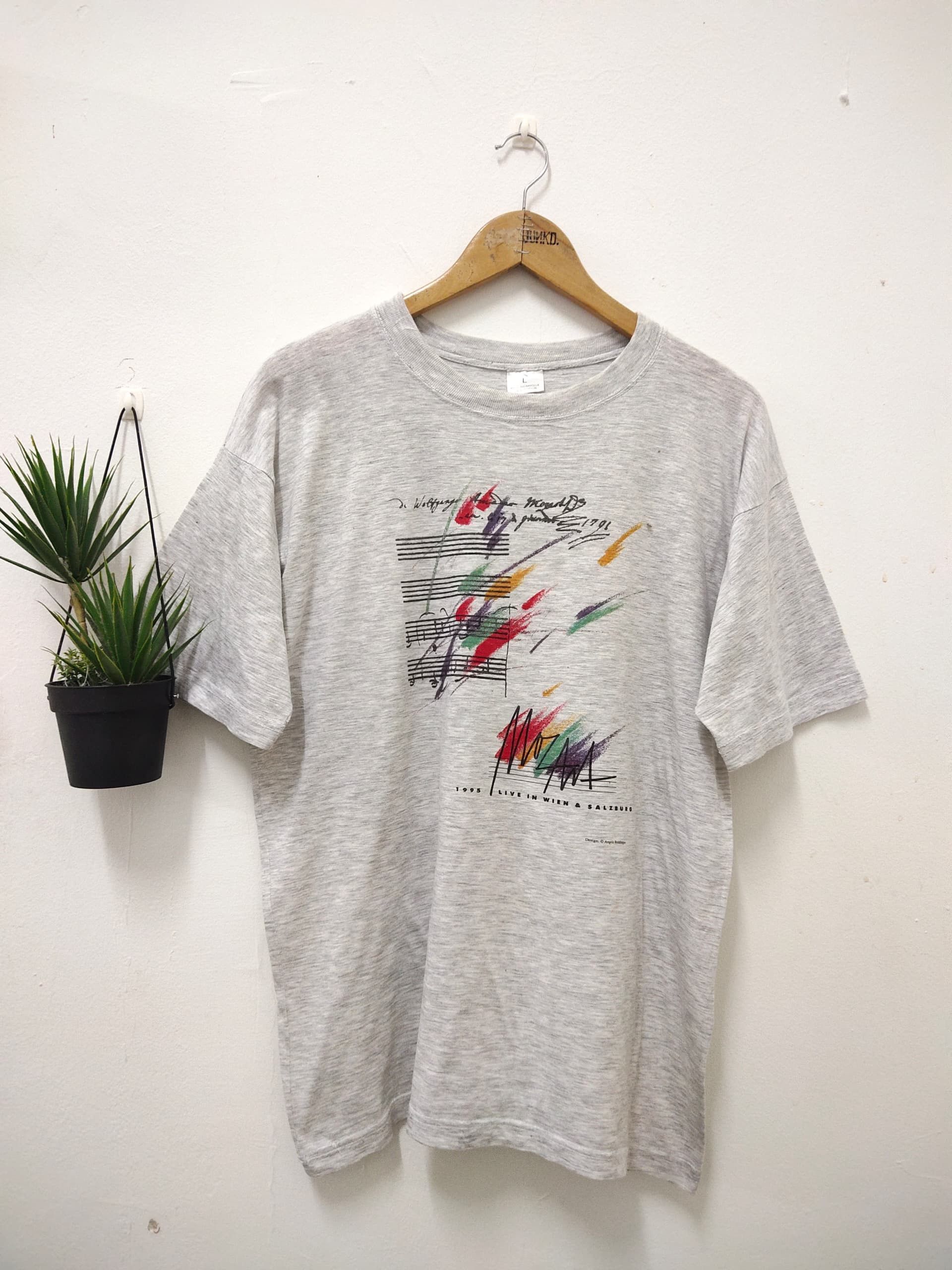 Band Tees Vintage 1995 Mozart live in Wien & Salzburg promo t shirt Size US L / EU 52-54 / 3 - 1 Thumbnail