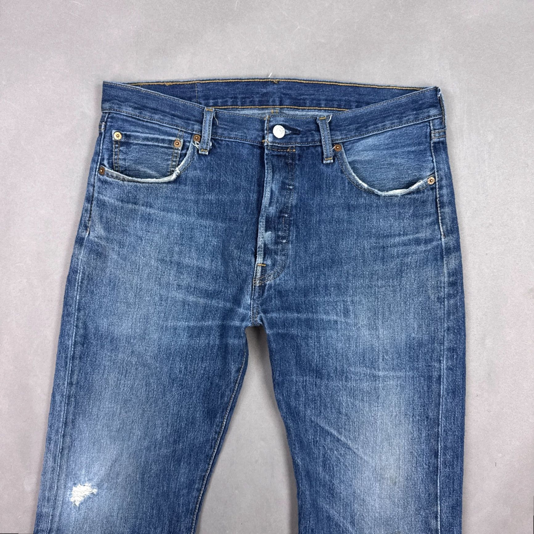 Levi's Levi's 501 Jeans Mens 34x32 Blue Denim Button Fly Distressed Thrashed Faded Size US 34 / EU 50 - 4 Thumbnail