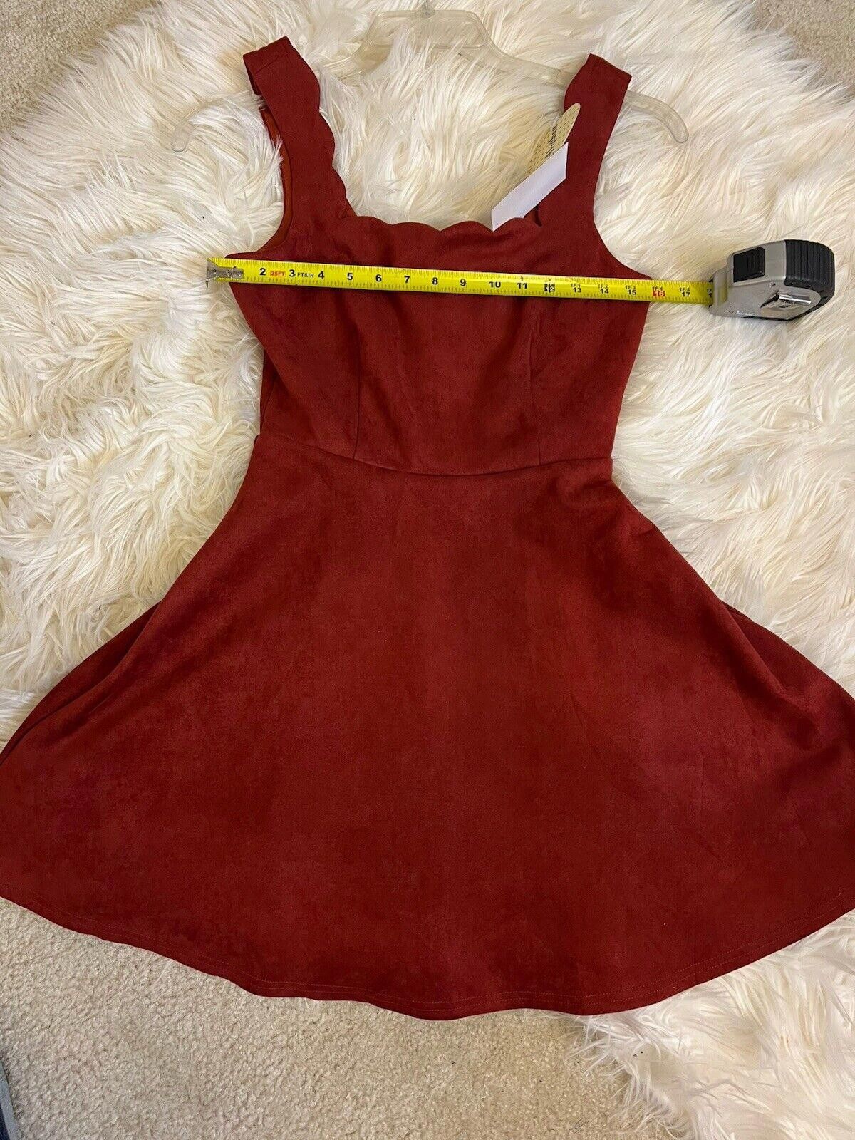 Designer Alythea Dress Momni Boutique Sz S Size S / US 4 / IT 40 - 6 Thumbnail