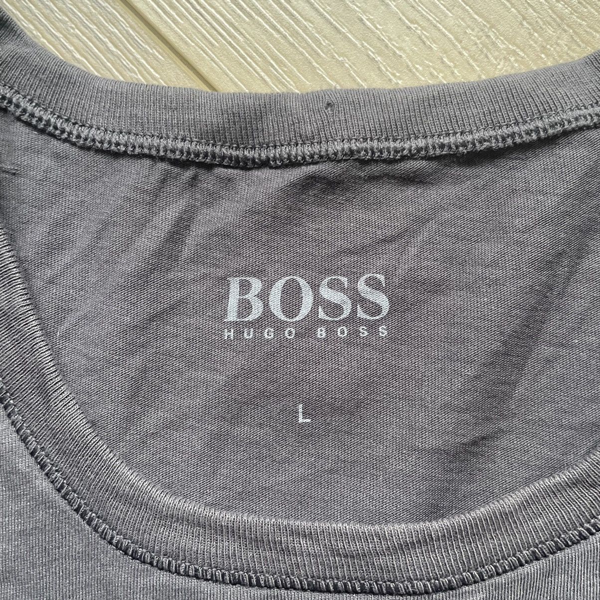 Hugo Boss Hugo Boss Logo T Shirt Size US L / EU 52-54 / 3 - 3 Thumbnail