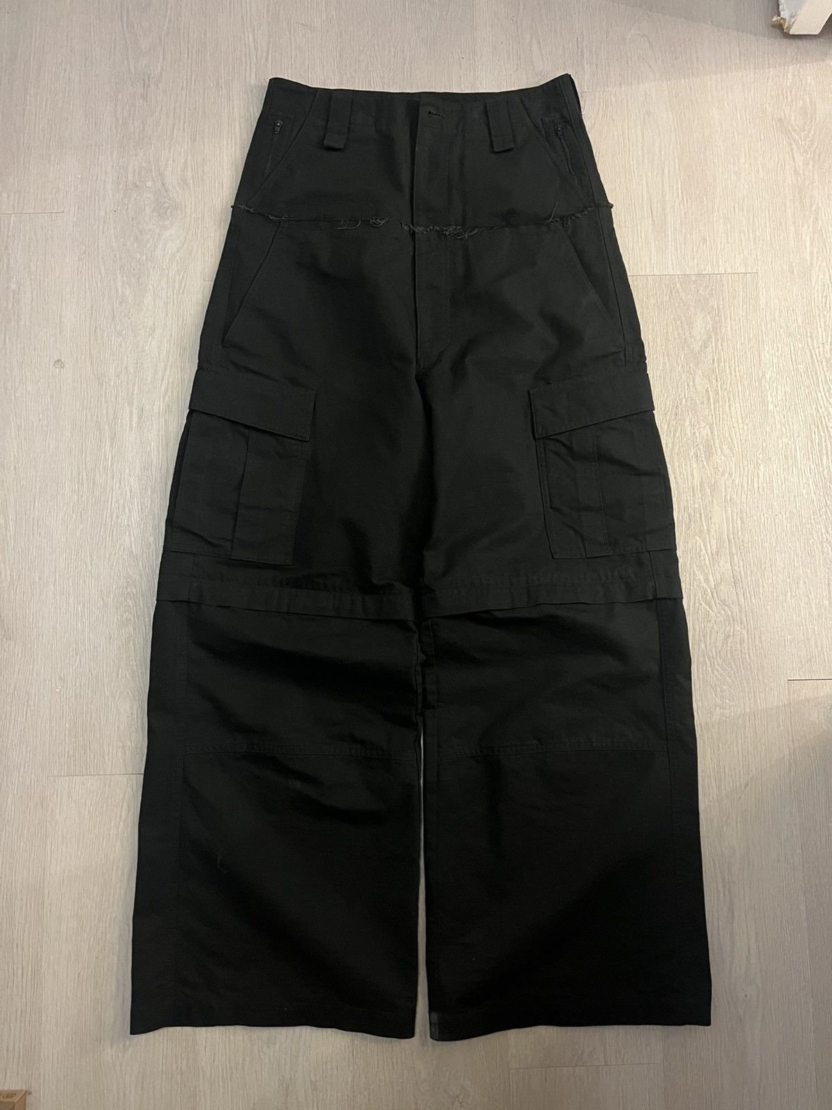 Balenciaga Balenciaga Cut Up Double Waist Baggy Cargo Pants Black 