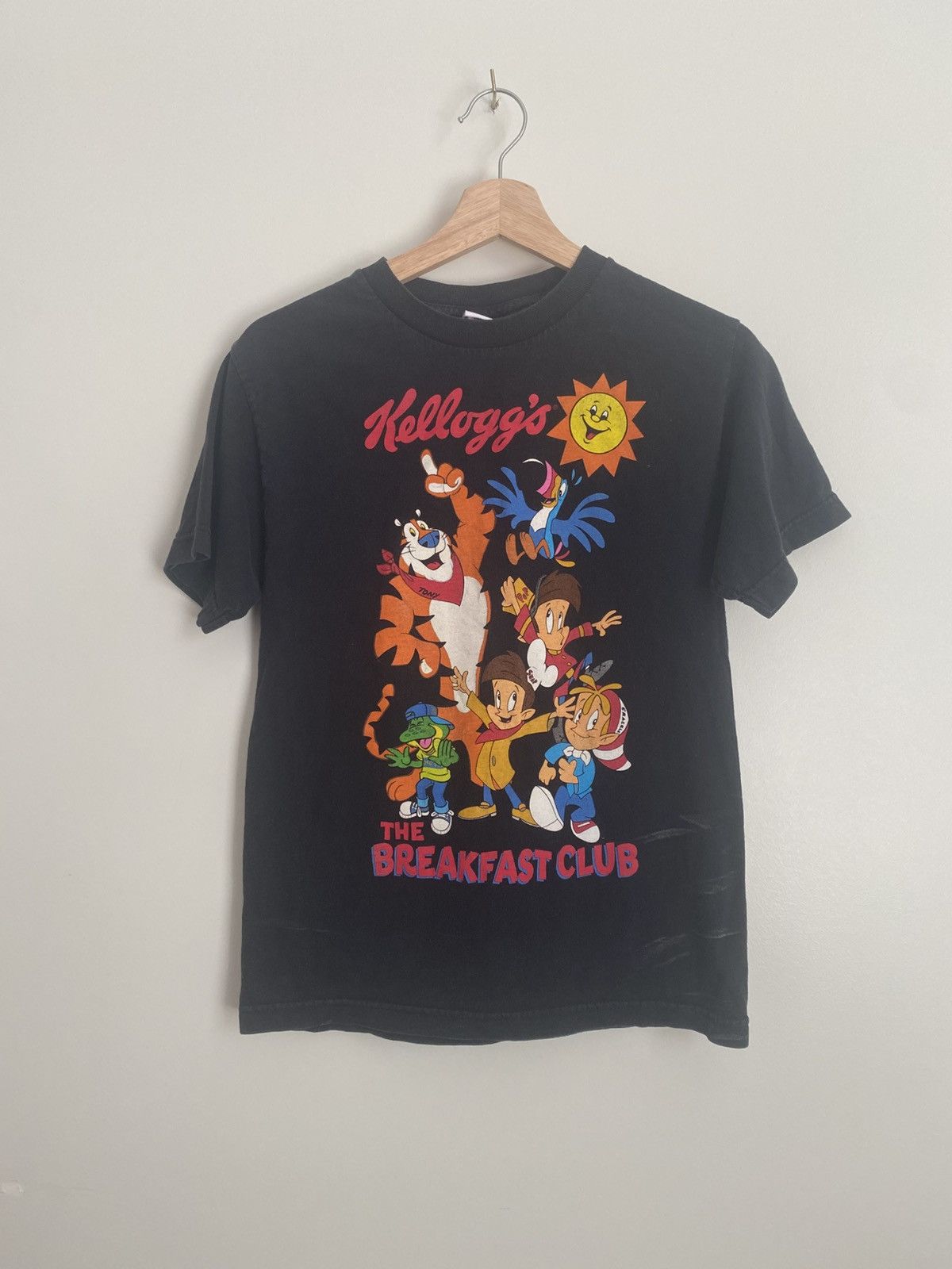 Vintage VINTAGE CEREAL KELLOGG MASCOT SHIRT SMALL Size US S / EU 44-46 / 1 - 1 Thumbnail
