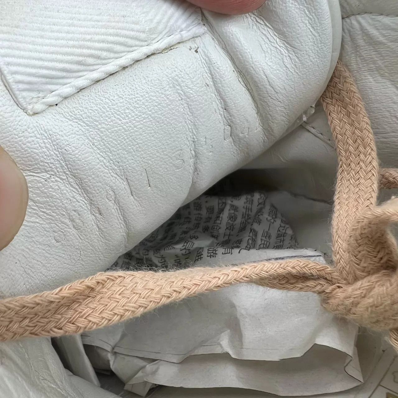 Gucci Gucci Rhyton Sneaker White/Brown Women's 36.5 CH7945 Size US 6 / IT 36 - 8 Thumbnail