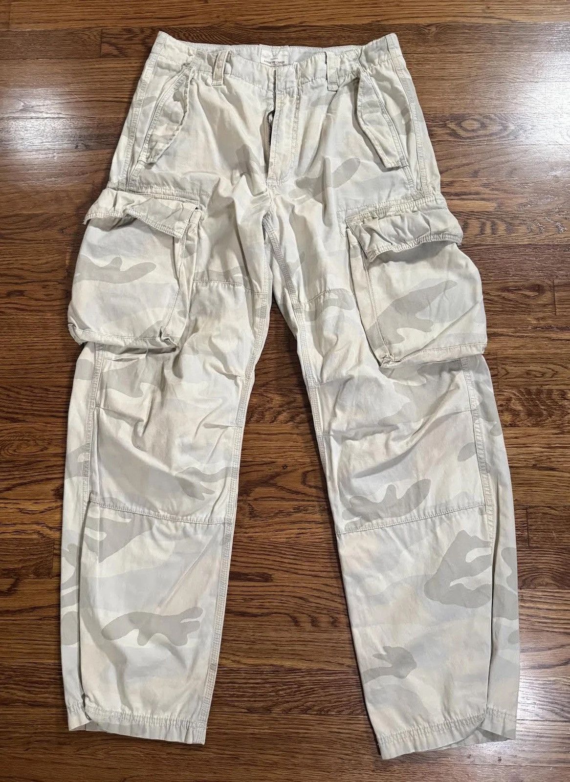 Gap Vintage Gap Camo Cargo Pants (Size 32 x 32) Size US 32 / EU 48 - 3 Thumbnail