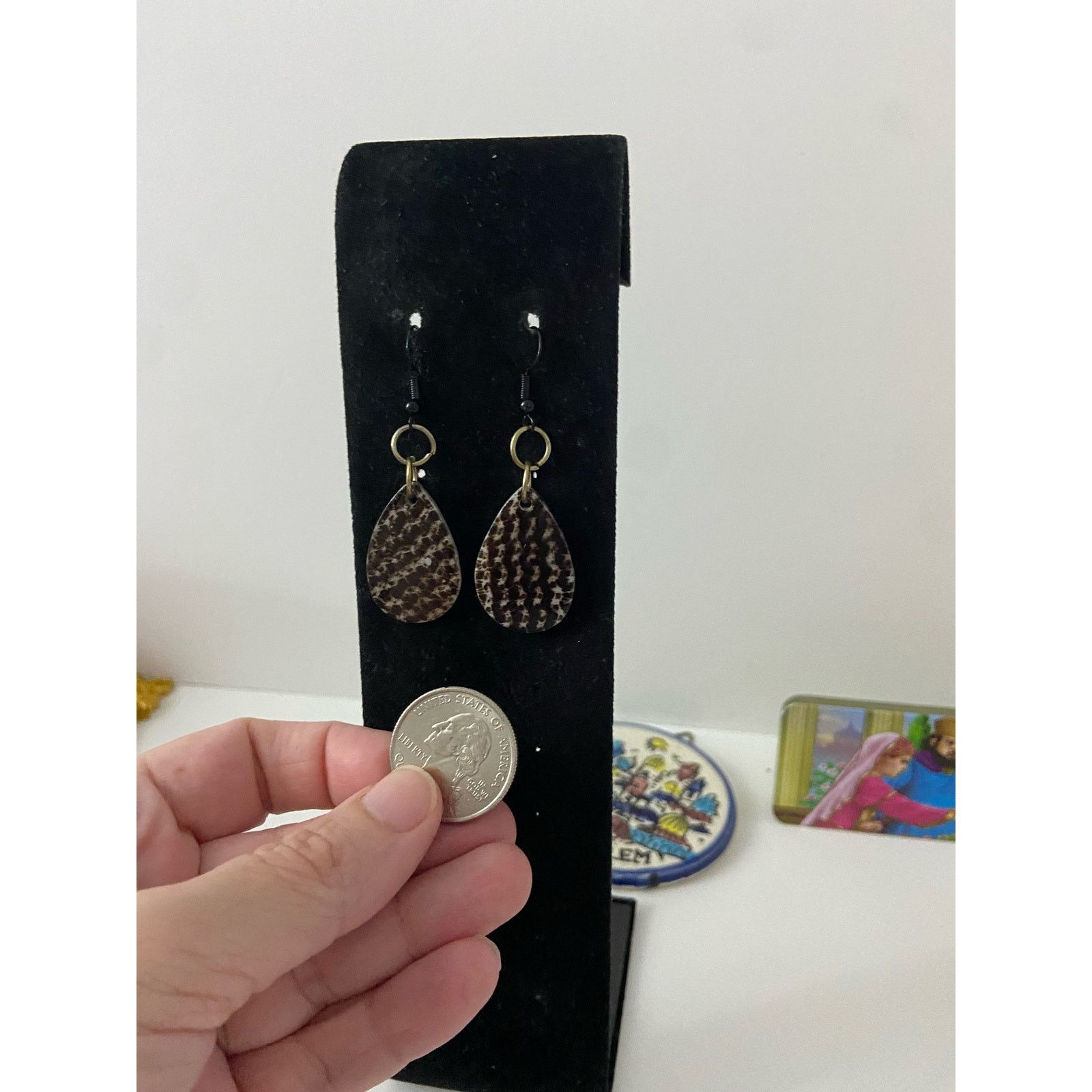 Handmade brown teardrop earrings Size ONE SIZE - 2 Thumbnail