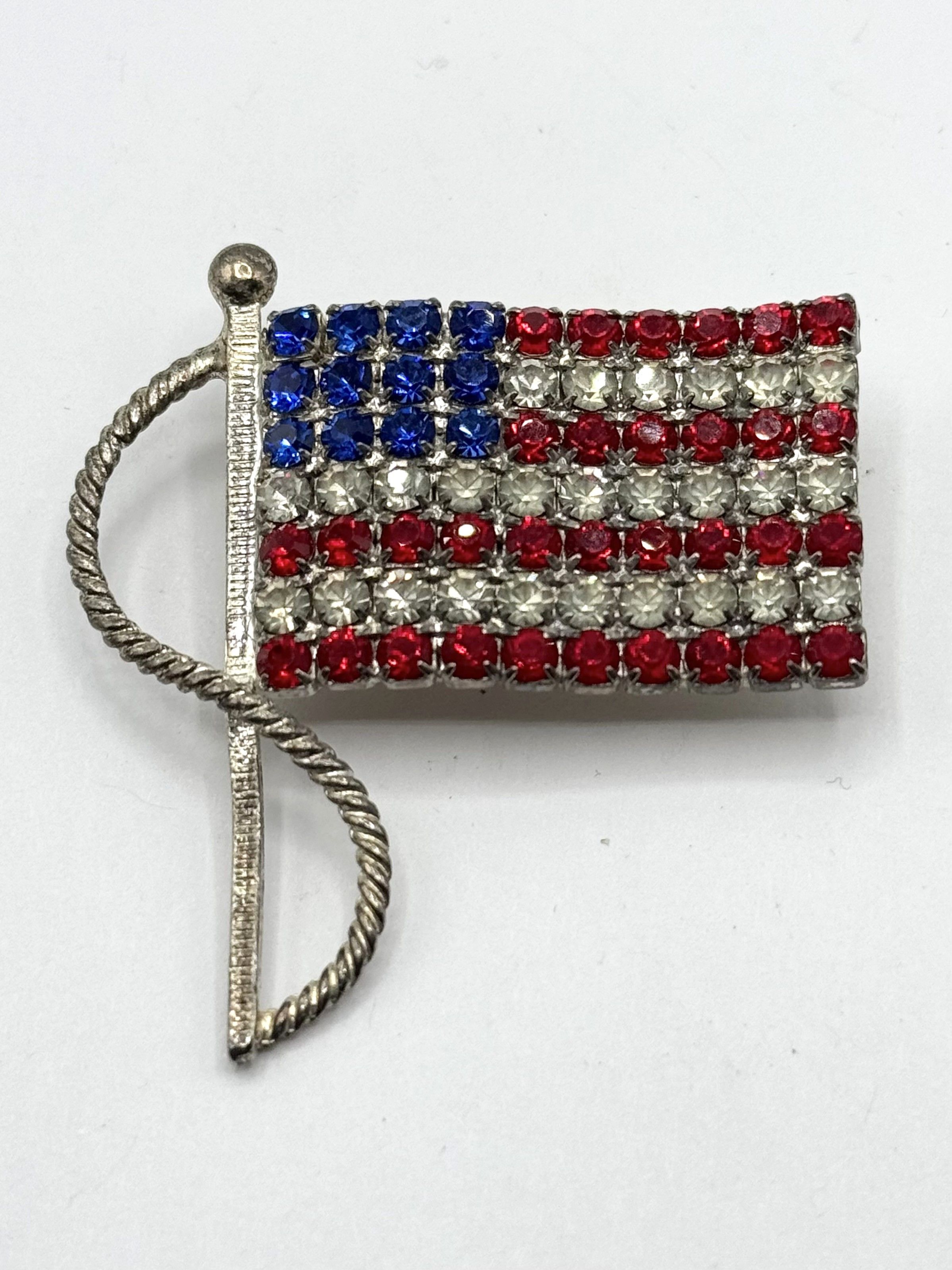 Vintage Vintage American Flag USA brooch pin Size ONE SIZE - 1 Thumbnail