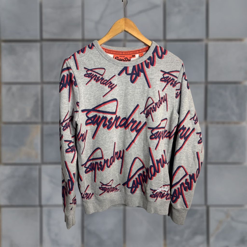 Superdry Superdry Sweatshirt Mens Medium Gray All Over Logo Script Crew Pullover Fleece Size US M / EU 48-50 / 2 - 1 Thumbnail
