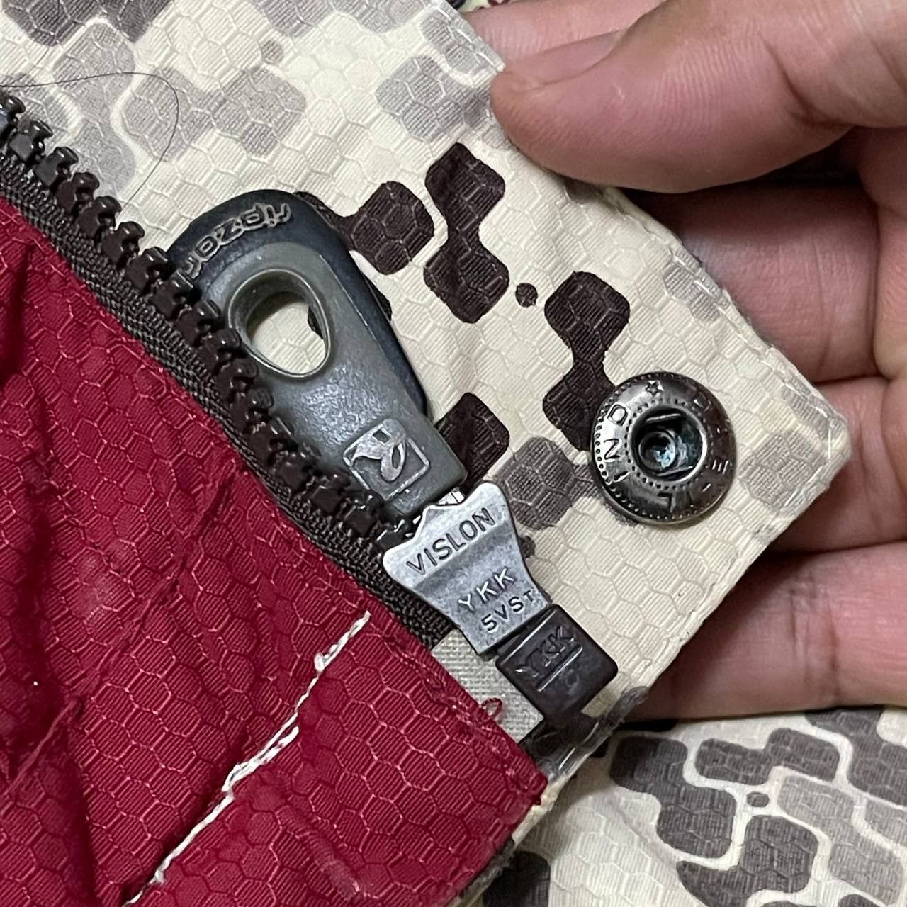 Japanese Brand Vintage Ripzone Technology Trilogy Camo Hooded Jacket Size US L / EU 52-54 / 3 - 21 Thumbnail
