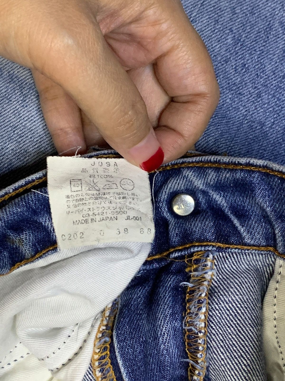 Levi's Vintage 80s Levis 605 Orange Tab Blue Wash Distressed Jeans Size US 30 / EU 46 - 12 Thumbnail