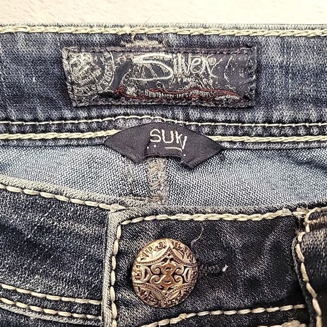 Silver Jeans Co. VINTAGE Silver Jeans Women 28 Suki High Capri Stretch Denim Blue 28 Capri Womens Jeans Size 28" / US 6 / IT 42 - 4 Thumbnail