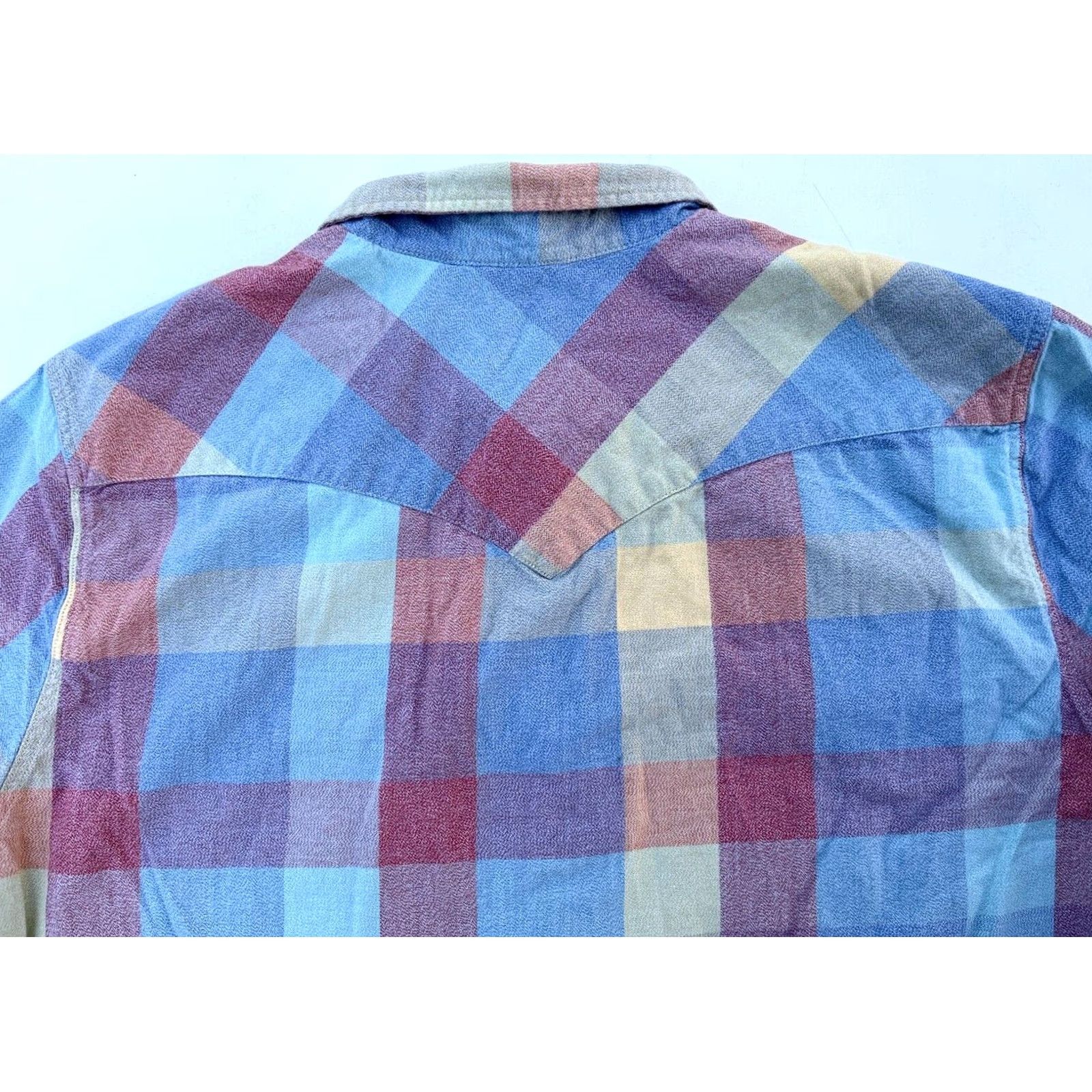 Levi's Levi's Shirt Men’s Short Sleeve Pearl Snap Western Plaid Sz L Multicolor Cotton Button-Up Pocket Western - Mens Size US L / EU 52-54 / 3 - 5 Thumbnail