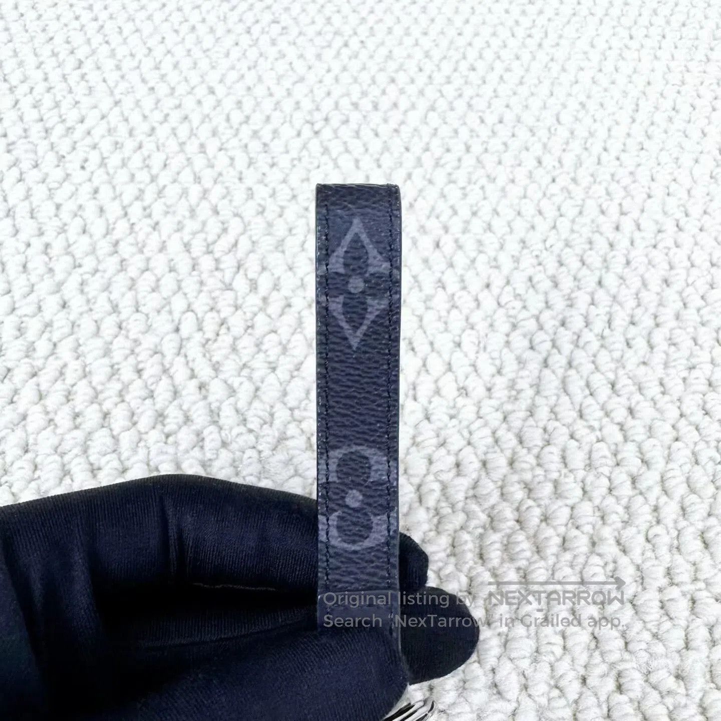 Louis Vuitton Louis Vuitton Monogram Keychain. Size ONE SIZE - 2 Thumbnail