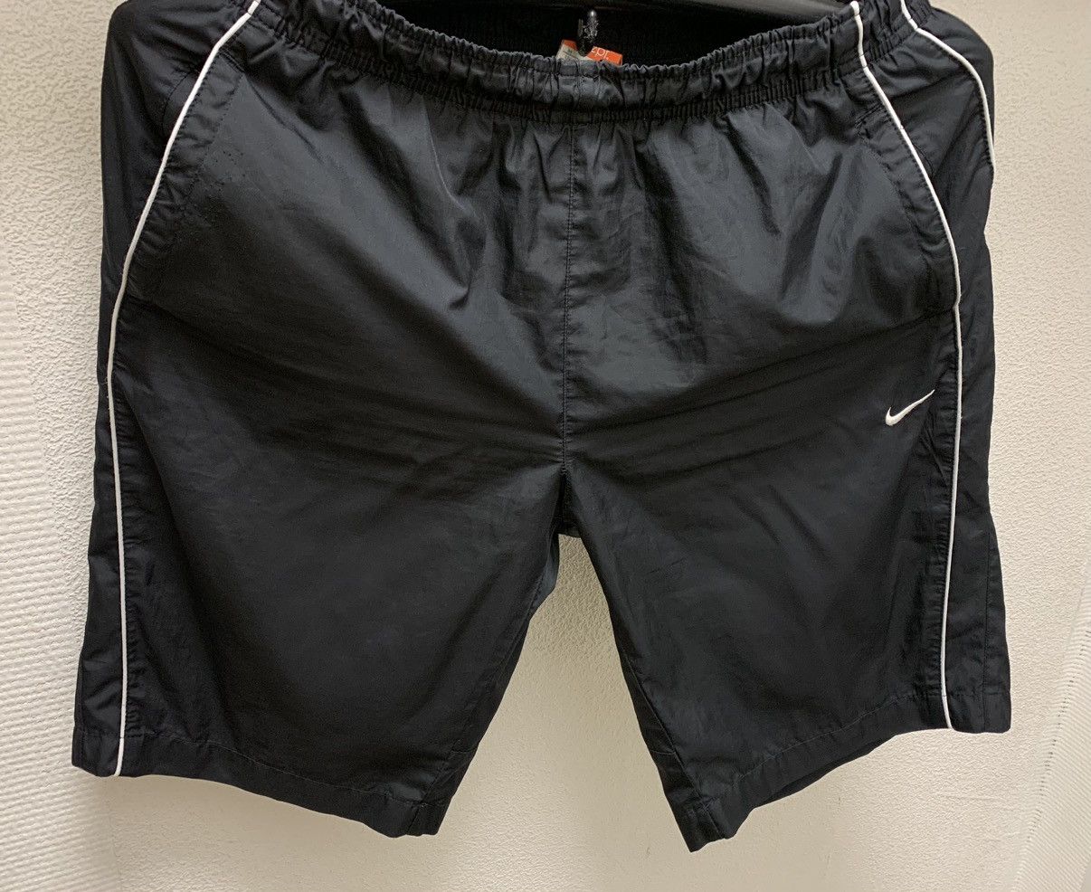 Nike Nike vintage nylon shorts drill y2k M sz black Size US 32 / EU 48 - 3 Thumbnail