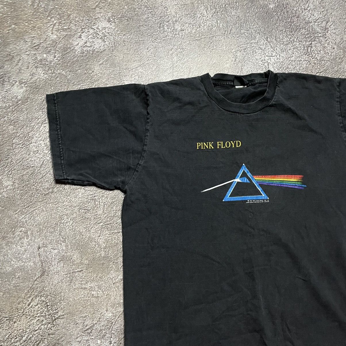 Vintage Vintage 90s Pink Floyd Sun Faded Graphic Band Tee Grunge L Size US L / EU 52-54 / 3 - 4 Thumbnail