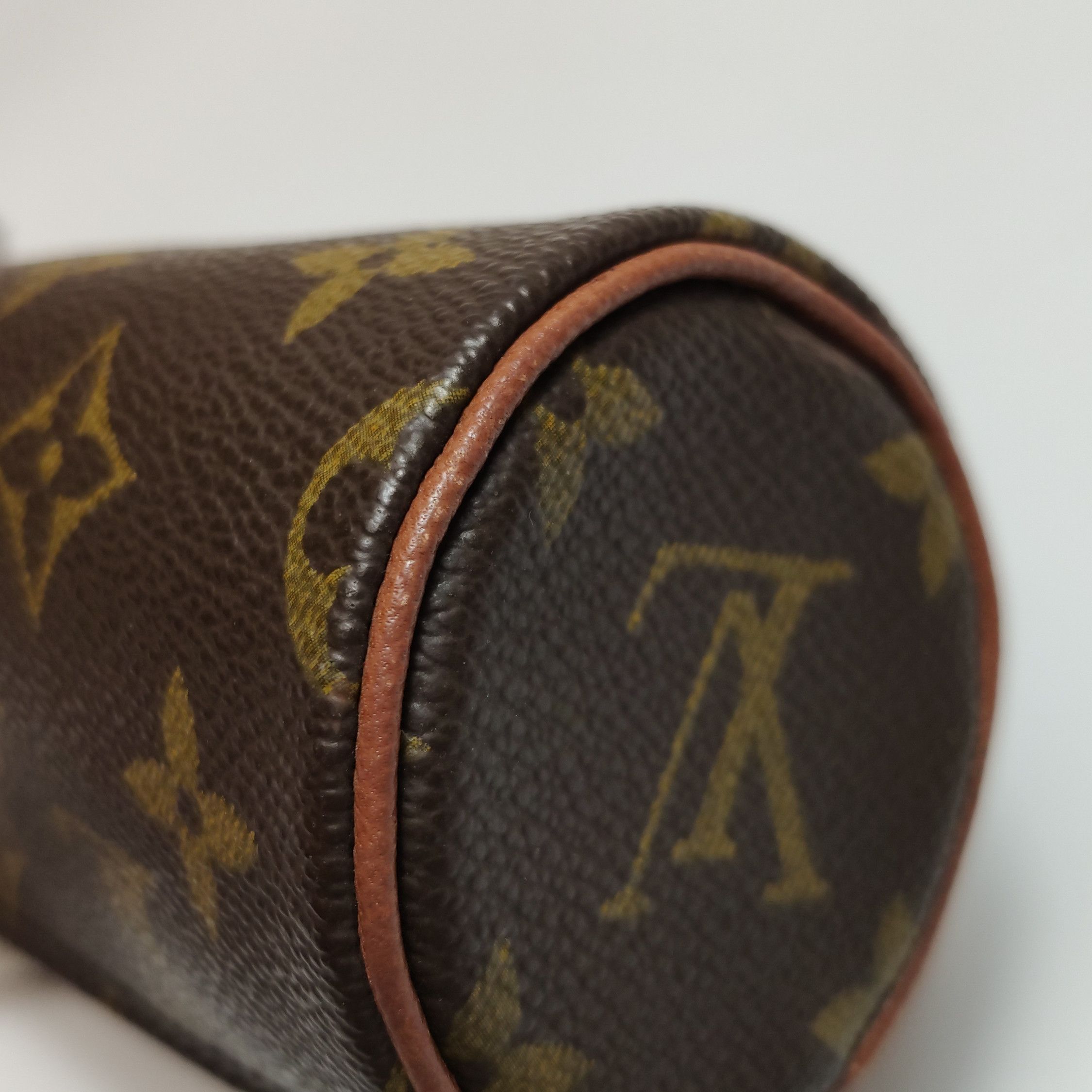 Louis Vuitton Louis Vuitton (LV) Papillon Mini Cowhide Monogram Printed D Size ONE SIZE - 8 Thumbnail