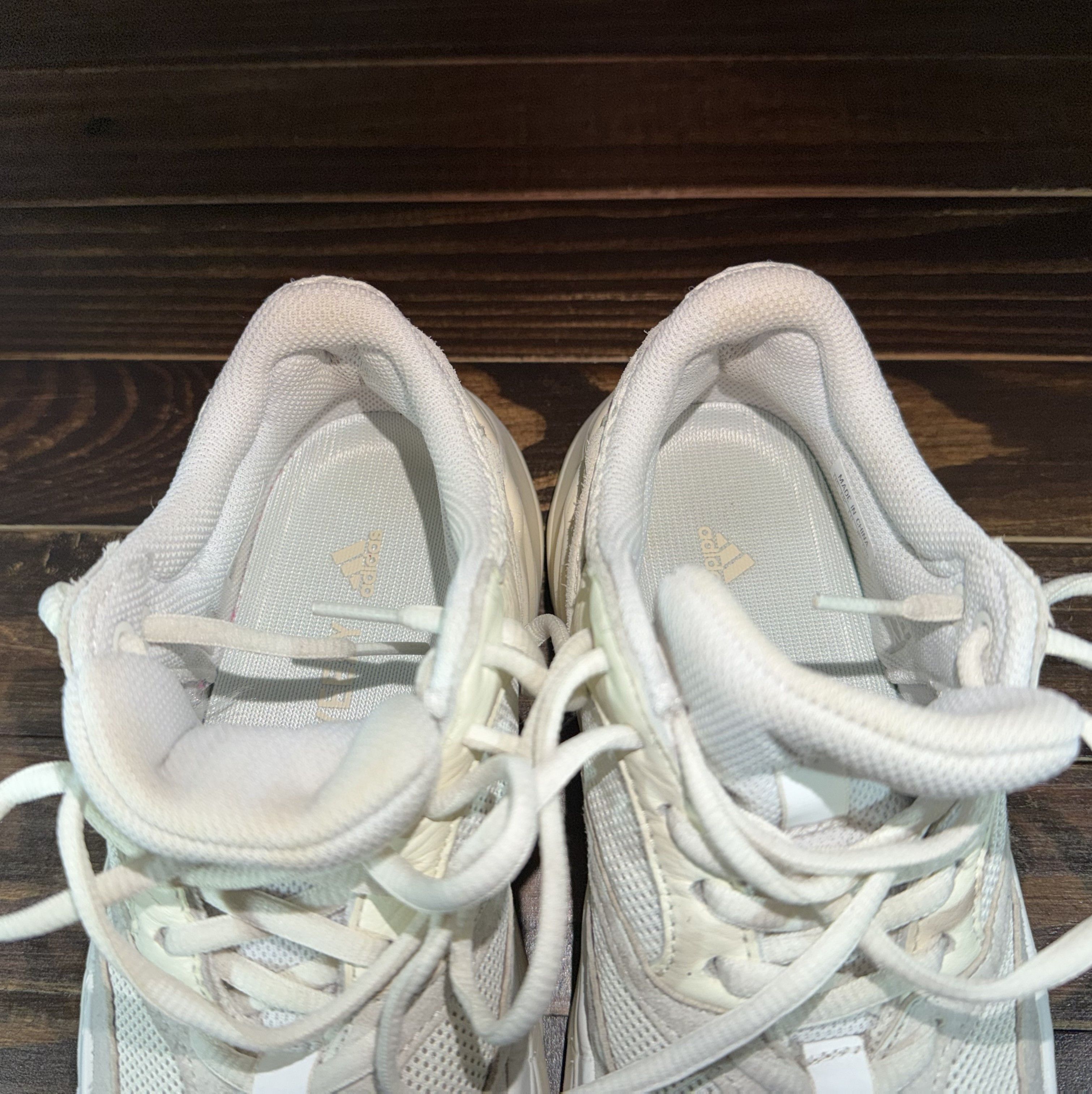 Adidas ADIDAS Yeezy Boost 700 "Analog" Men's/Kids Sneakers Size US 5 / EU 37 - 9 Thumbnail