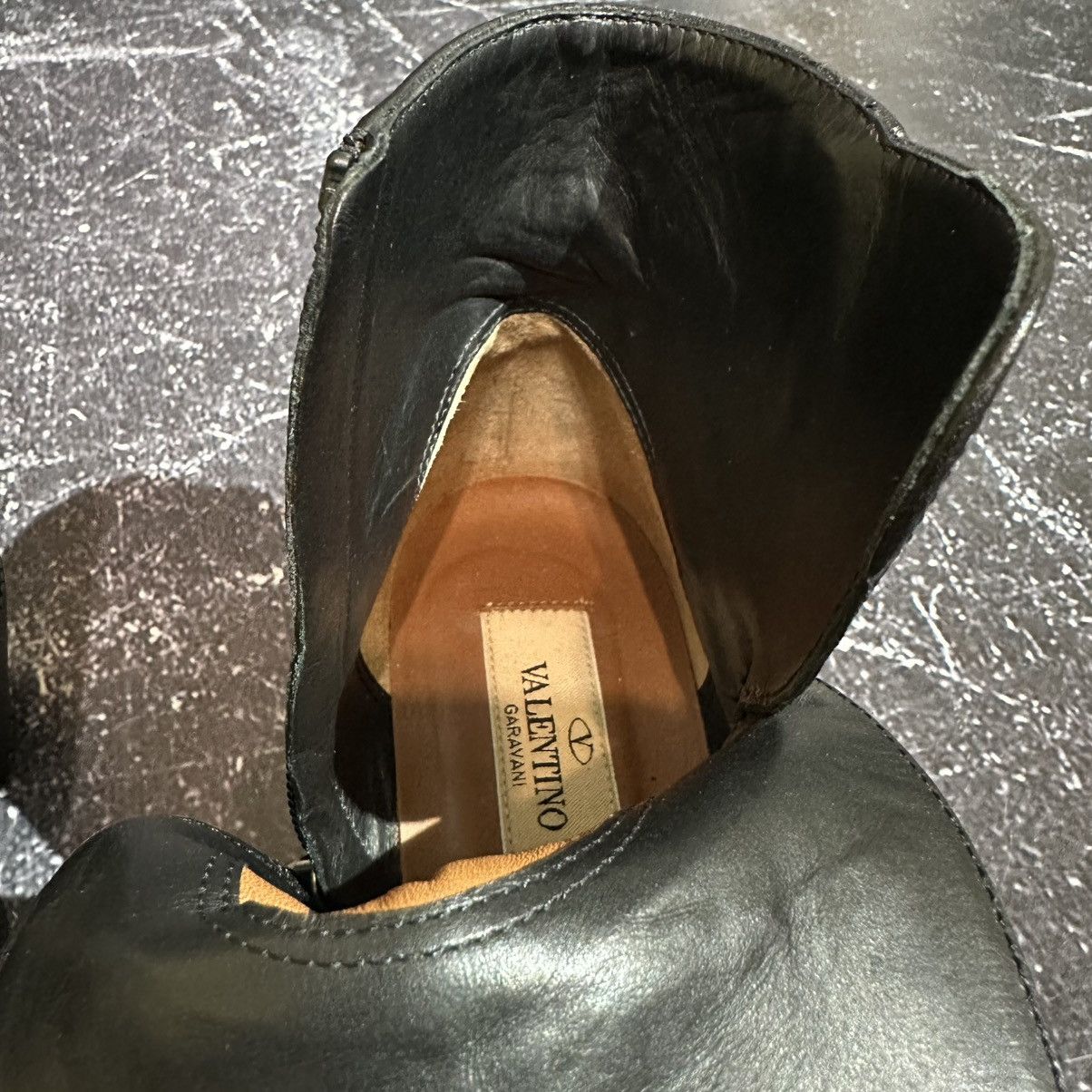 Valentino Valentino Garavani Women’s Leather Boots size 36.5 Size US 6.5 / IT 36.5 - 23 Thumbnail